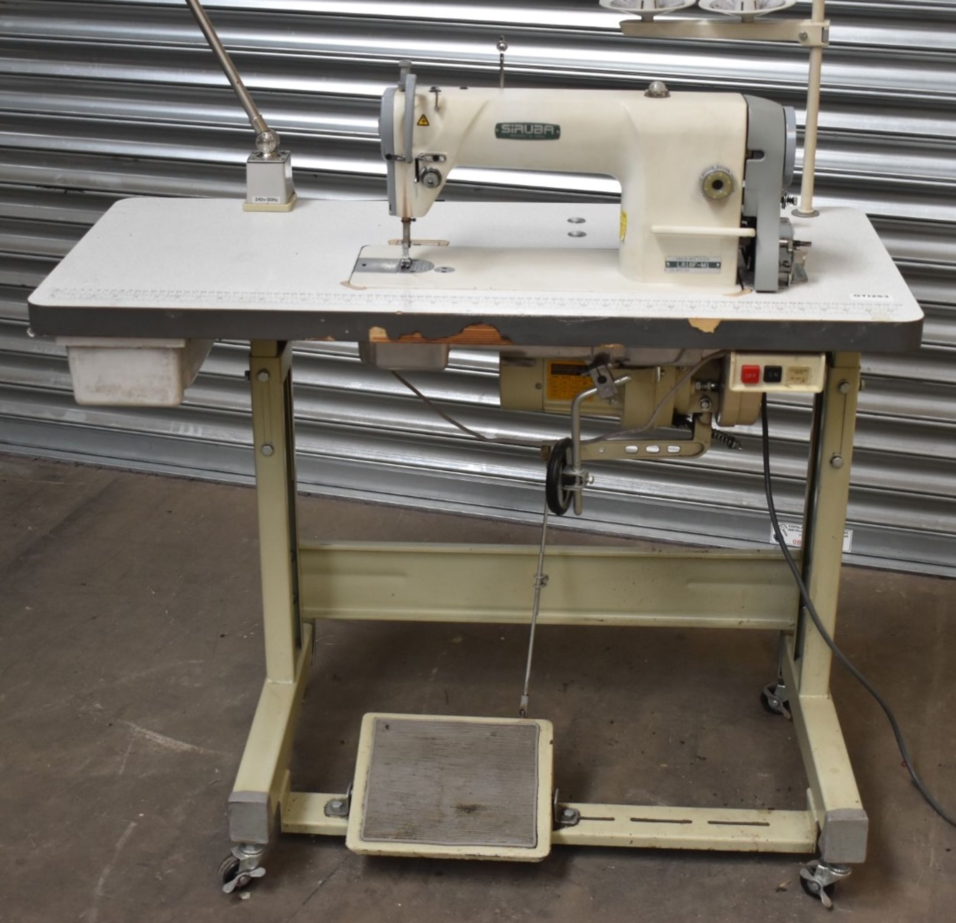 1 x Siruba L818F-M1 Industrial Sewing Machine - Image 2 of 20