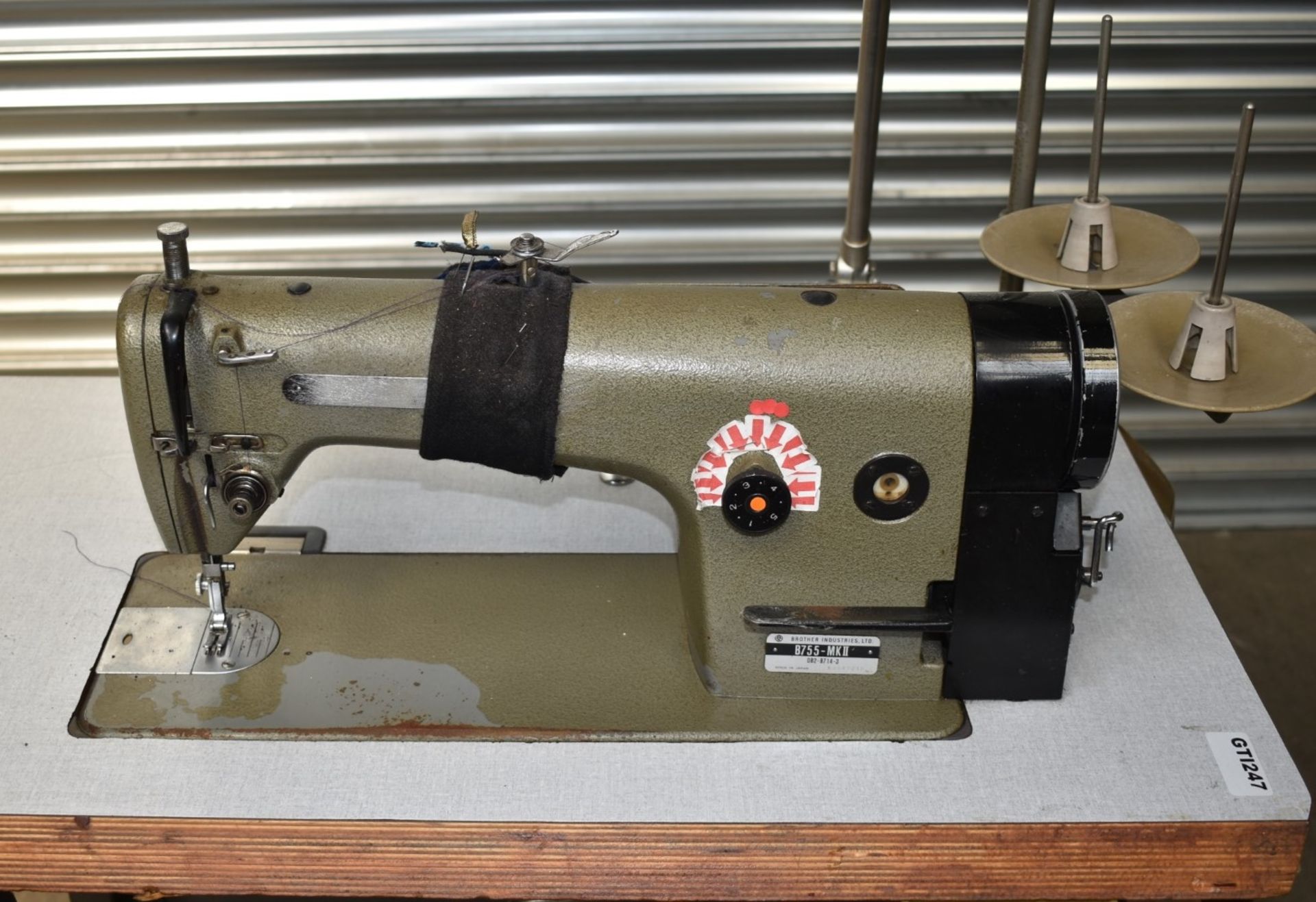 1 x Brother Lockstitch Straight Stitch Industrial Sewing Machine - Model B755-MKII - Image 6 of 22