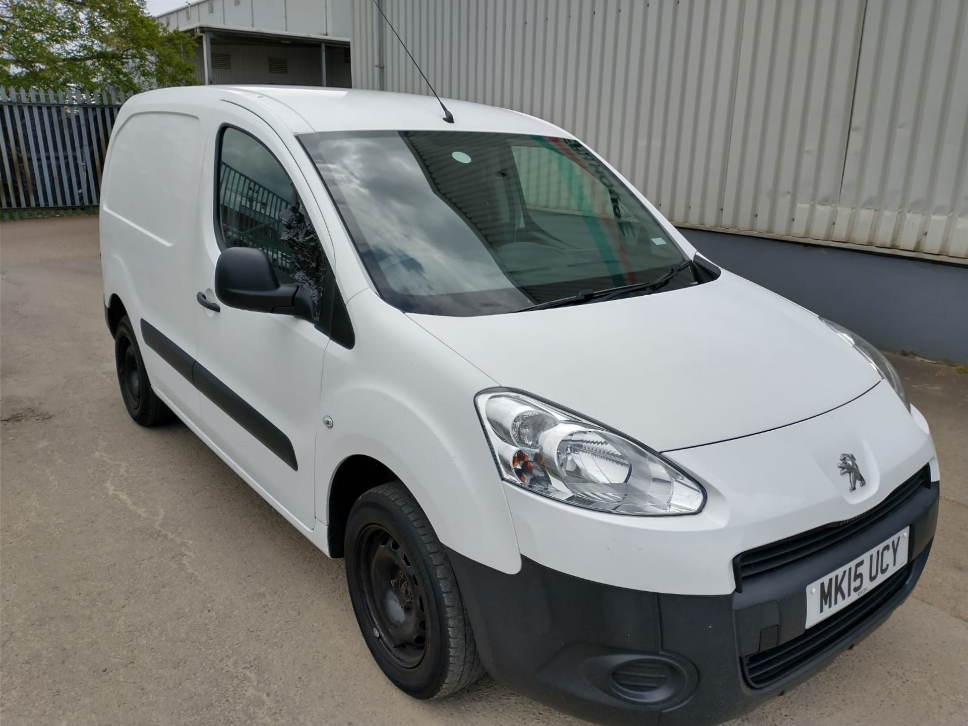 2015 Peugeot Partner 850 professional 1.6 HDI 3 Seater Panel Van - Image 5 of 15