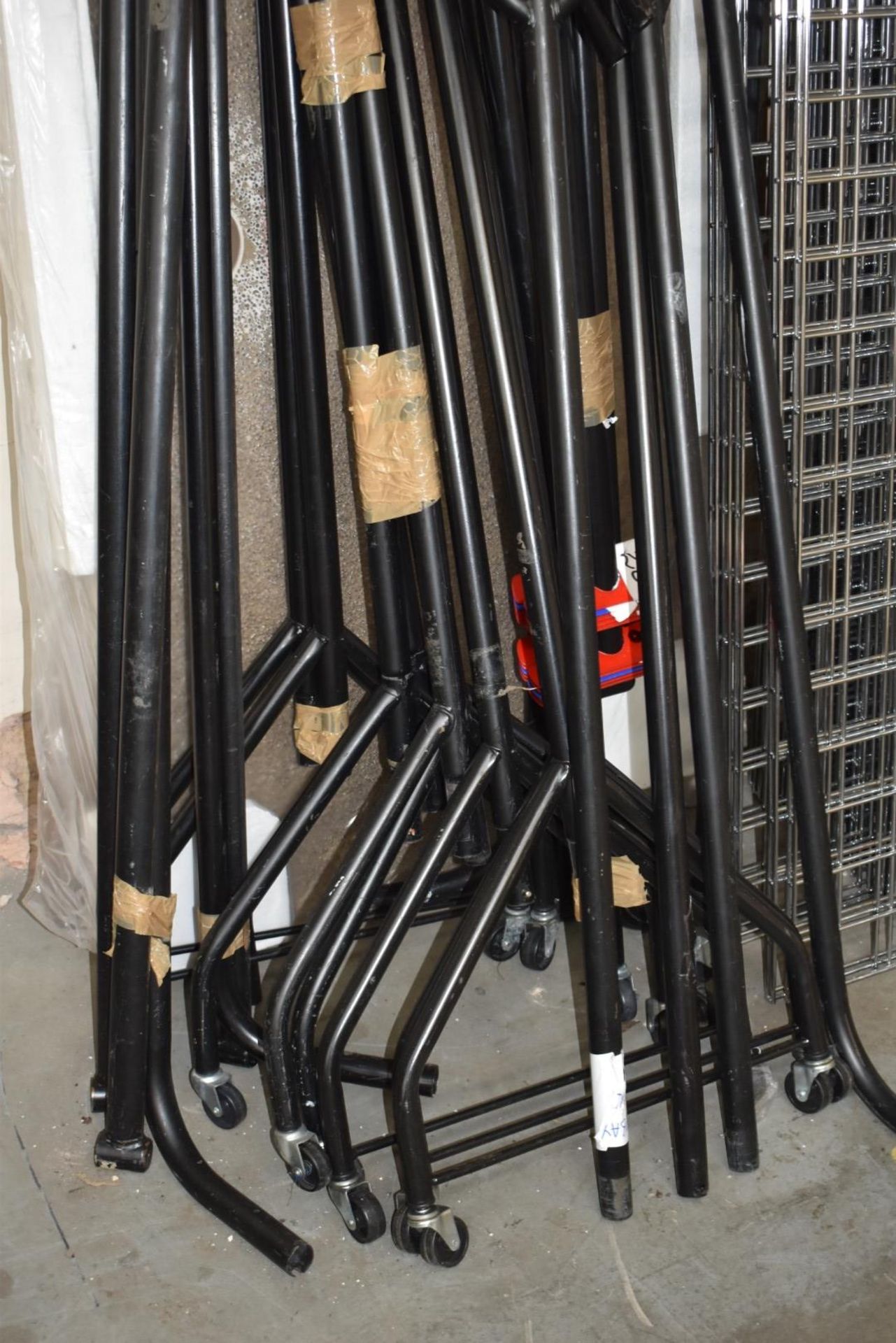 6 x Clothes Rail Stands With Castor Feet - Image 5 of 6
