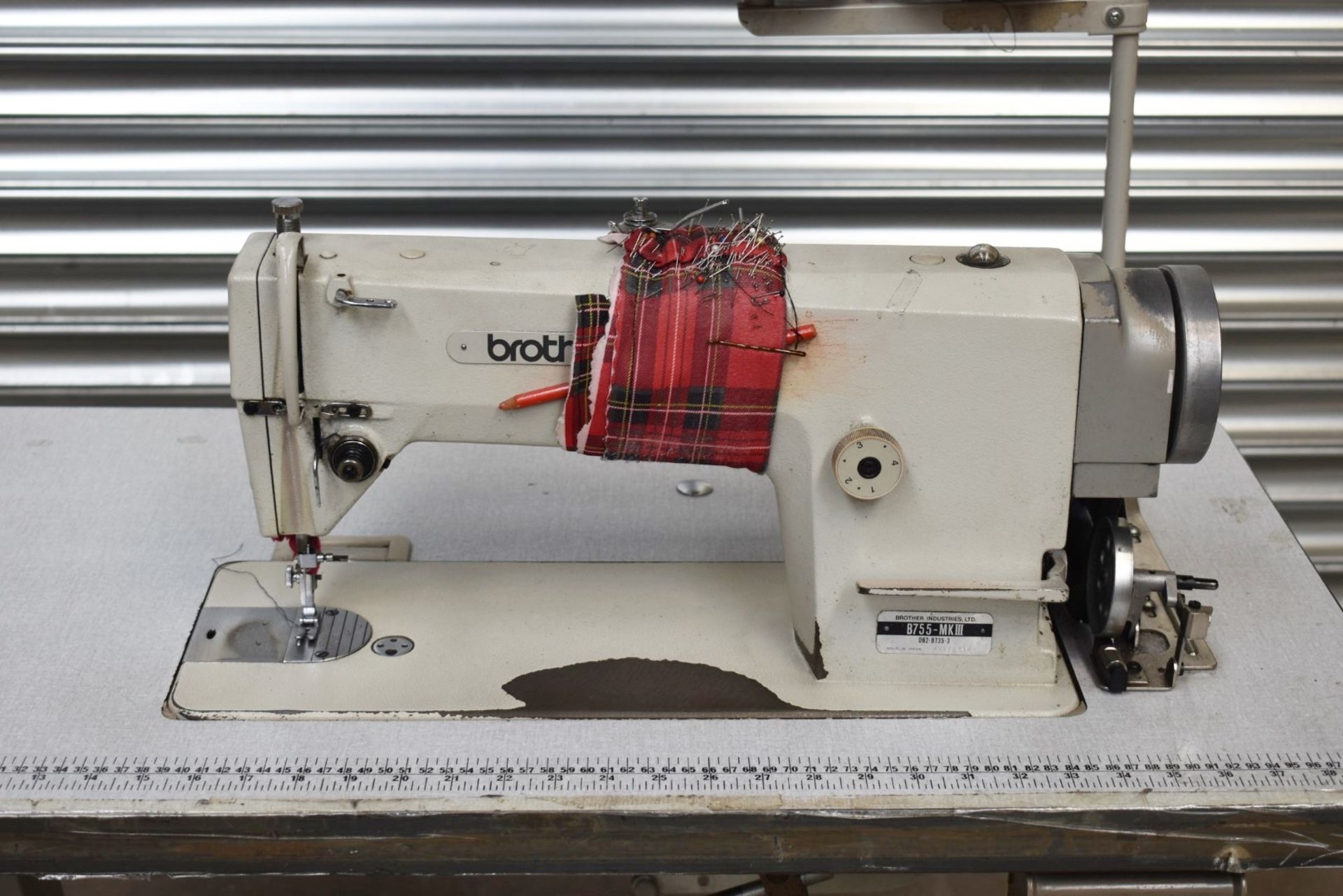 1 x Brother Lockstitch Straight Stitch Industrial Sewing Machine - Model B755-MKIII - Image 9 of 18