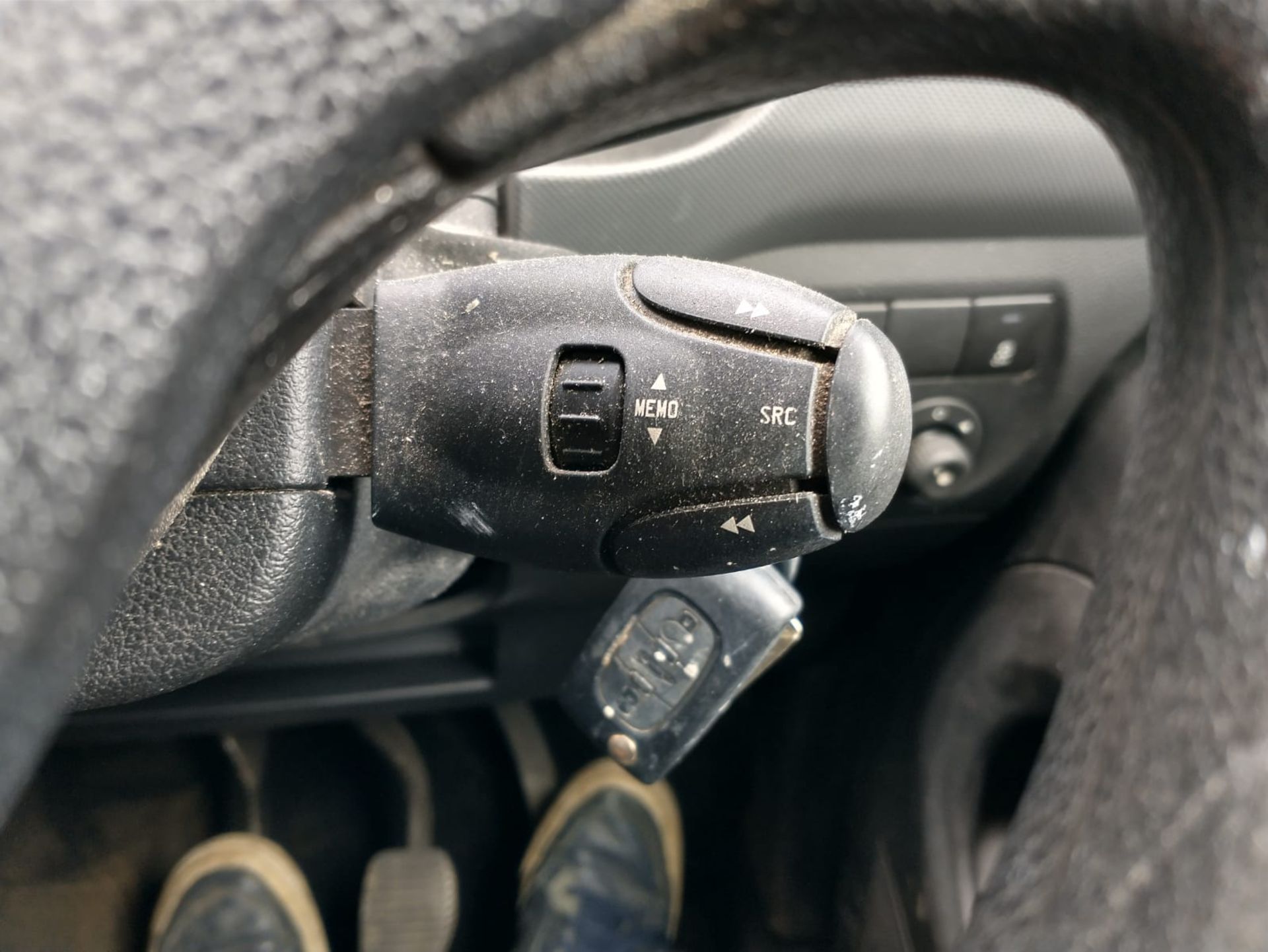 2015 Peugeot Partner 850 professional 1.6 HDI 3 Seater Panel Van - Image 10 of 15