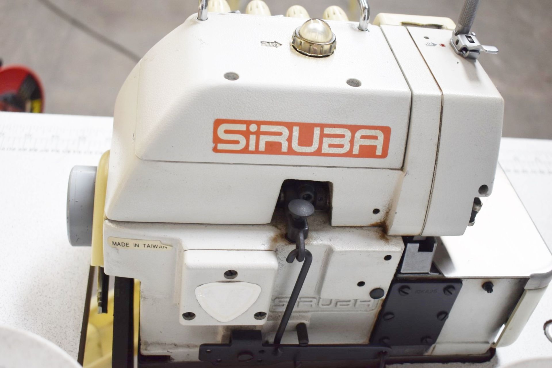 1 x Siruba Overlock Industrial Sewing Machine - Model 747F-514M2 - Image 33 of 38