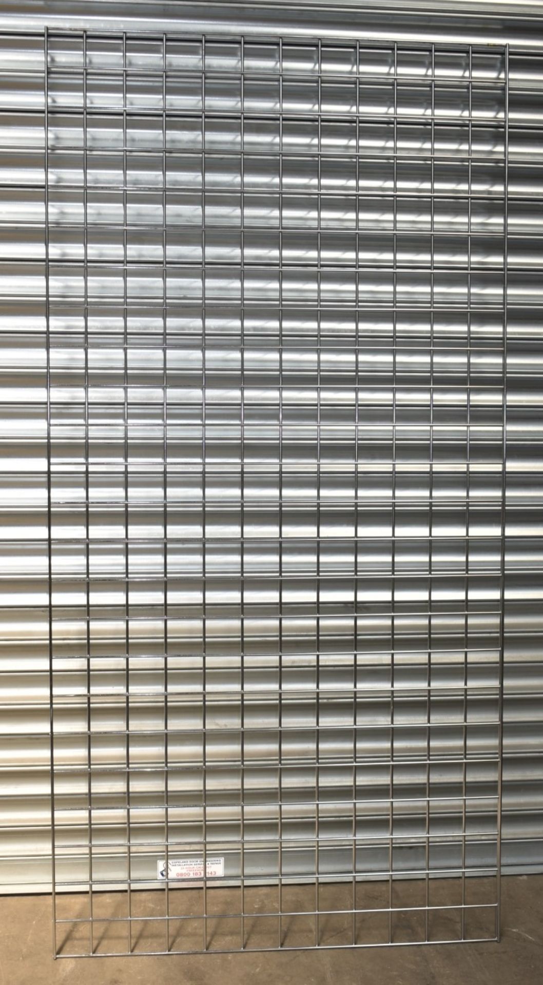 6 x Gridwall Mesh Wall Panels - Heavy Metal Construction With Chrome - Ideal For Creating Pet Cages! - Image 2 of 7