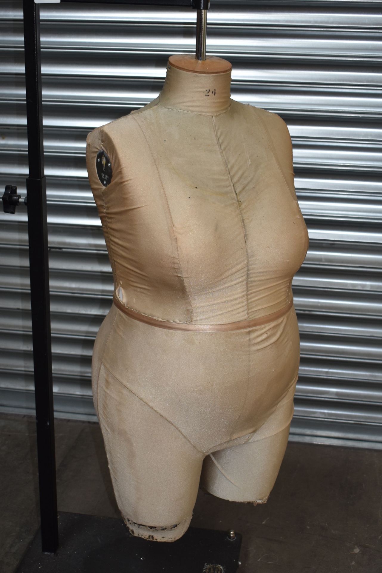 1 x Dressmakers Mannequin on Stand - Image 2 of 8