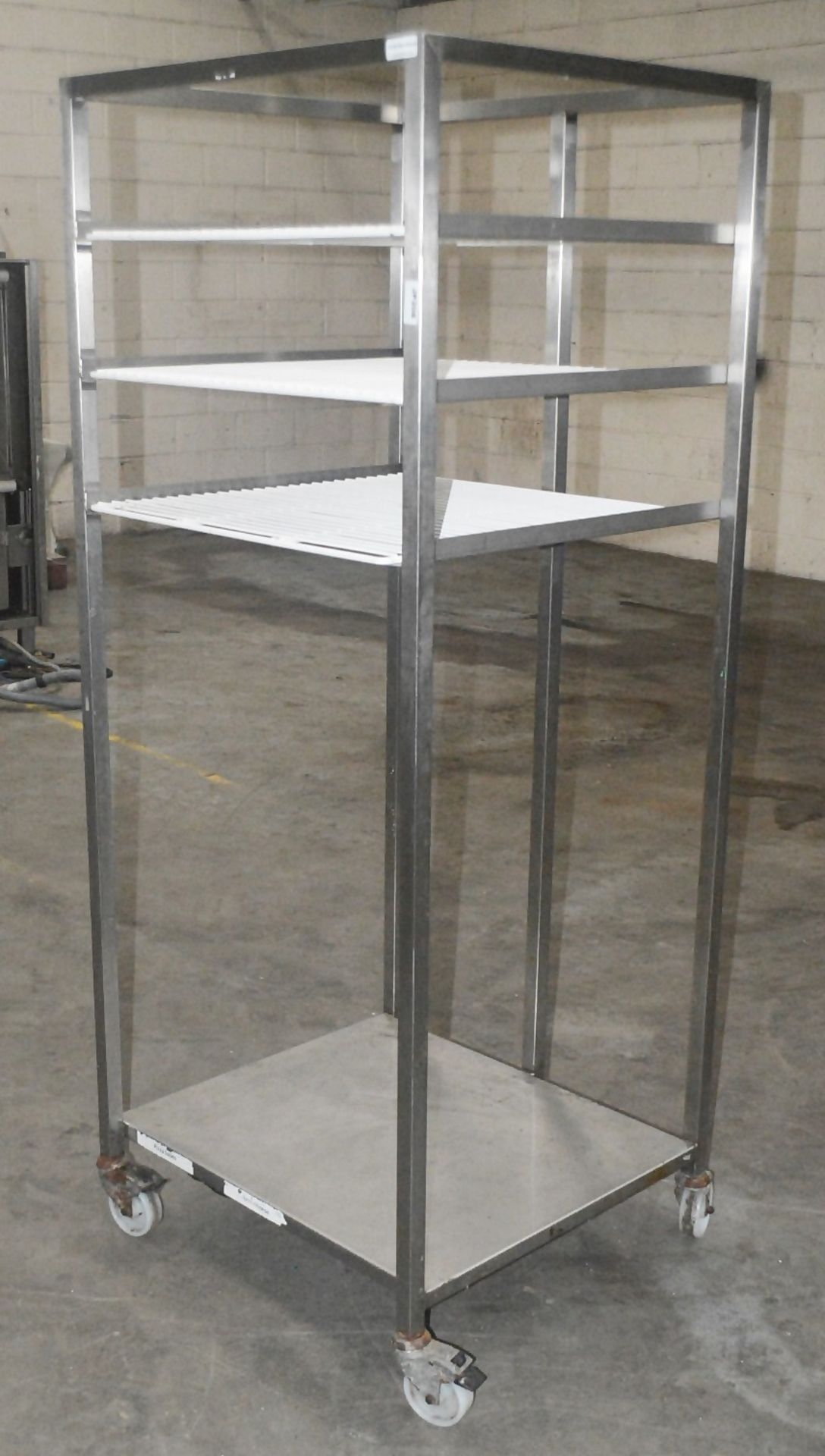 1 x Stainless Steel Commercial Kitchen 3-Tier Rack With Undershelf, On Castors - Dimensions: H185 - Image 3 of 3