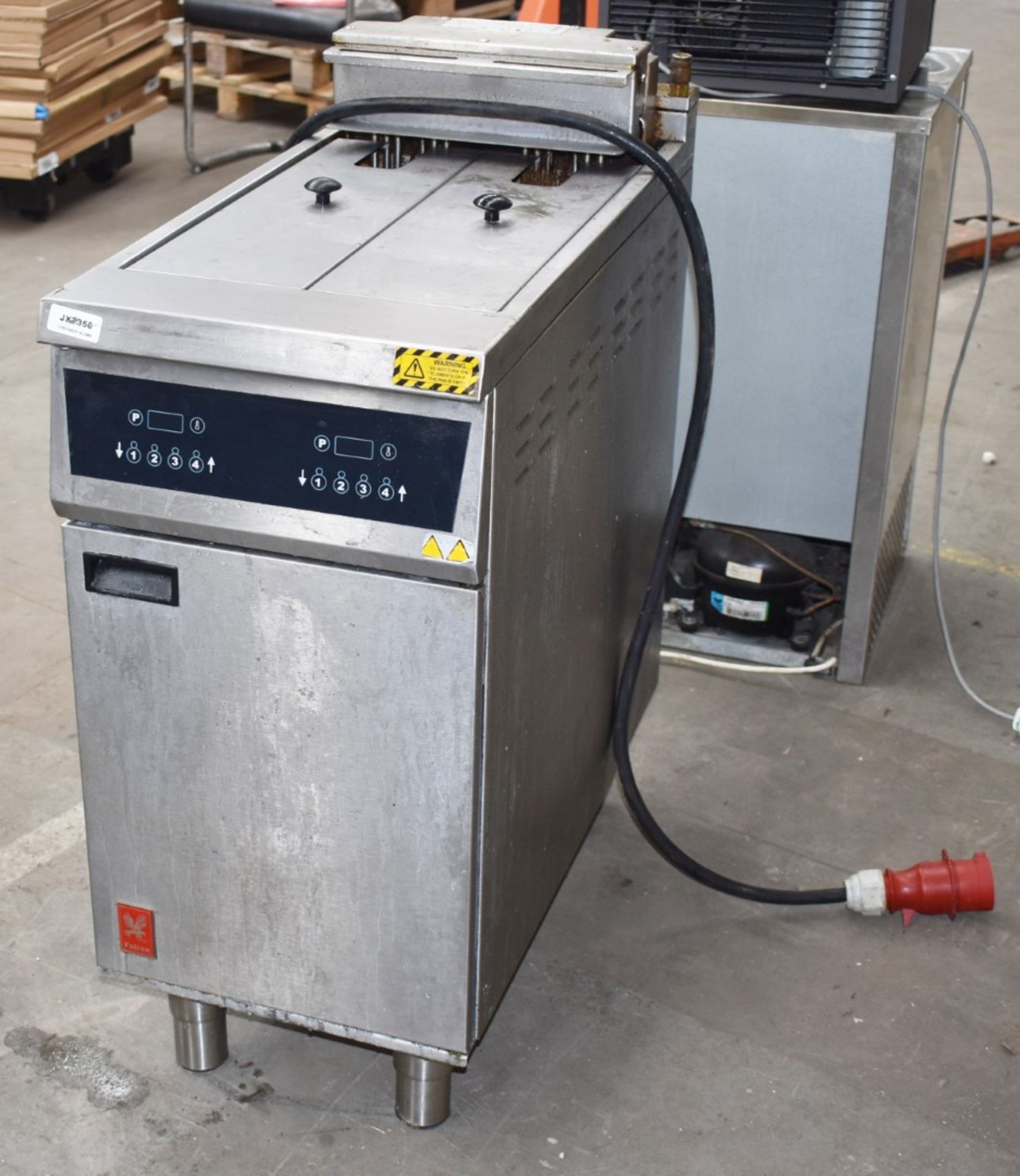 1 x Falcon E422F Twin Basket Programmable Electric Fryer - RRP £4,900 - Dimensions: H100 x W40 x D84 - Image 2 of 13