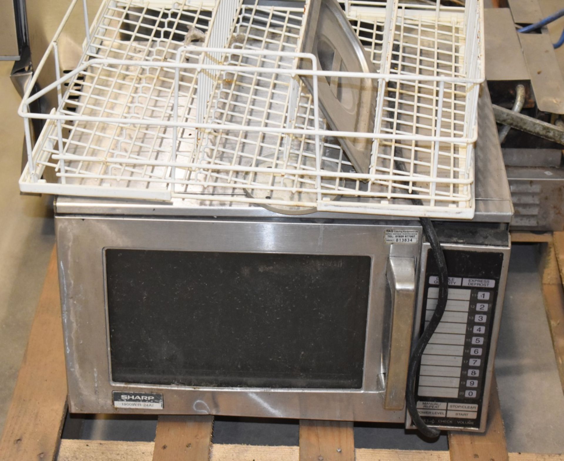 Assorted Collection of Commercial Catering Equipment - Includes Glass Chiller, Microwave and - Image 2 of 7