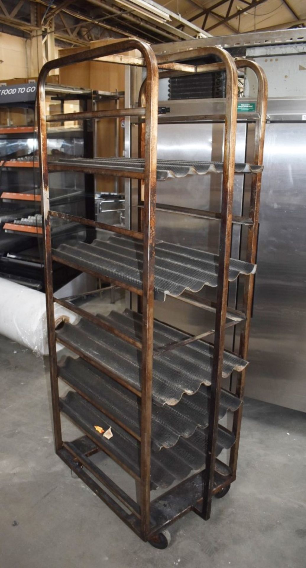 1 x Upright Mobile Baking Rack With Five Baguette Trays - Image 4 of 4