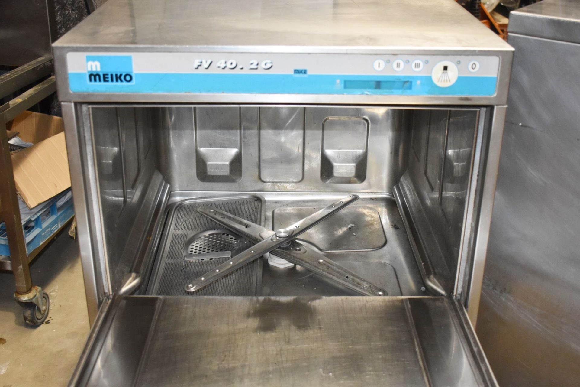 1 x Meiko FV40 2G Undercounter Commercial Glasswasher Dishwasher - Dimensions: H81 x W60 x D60 cms - - Image 3 of 9