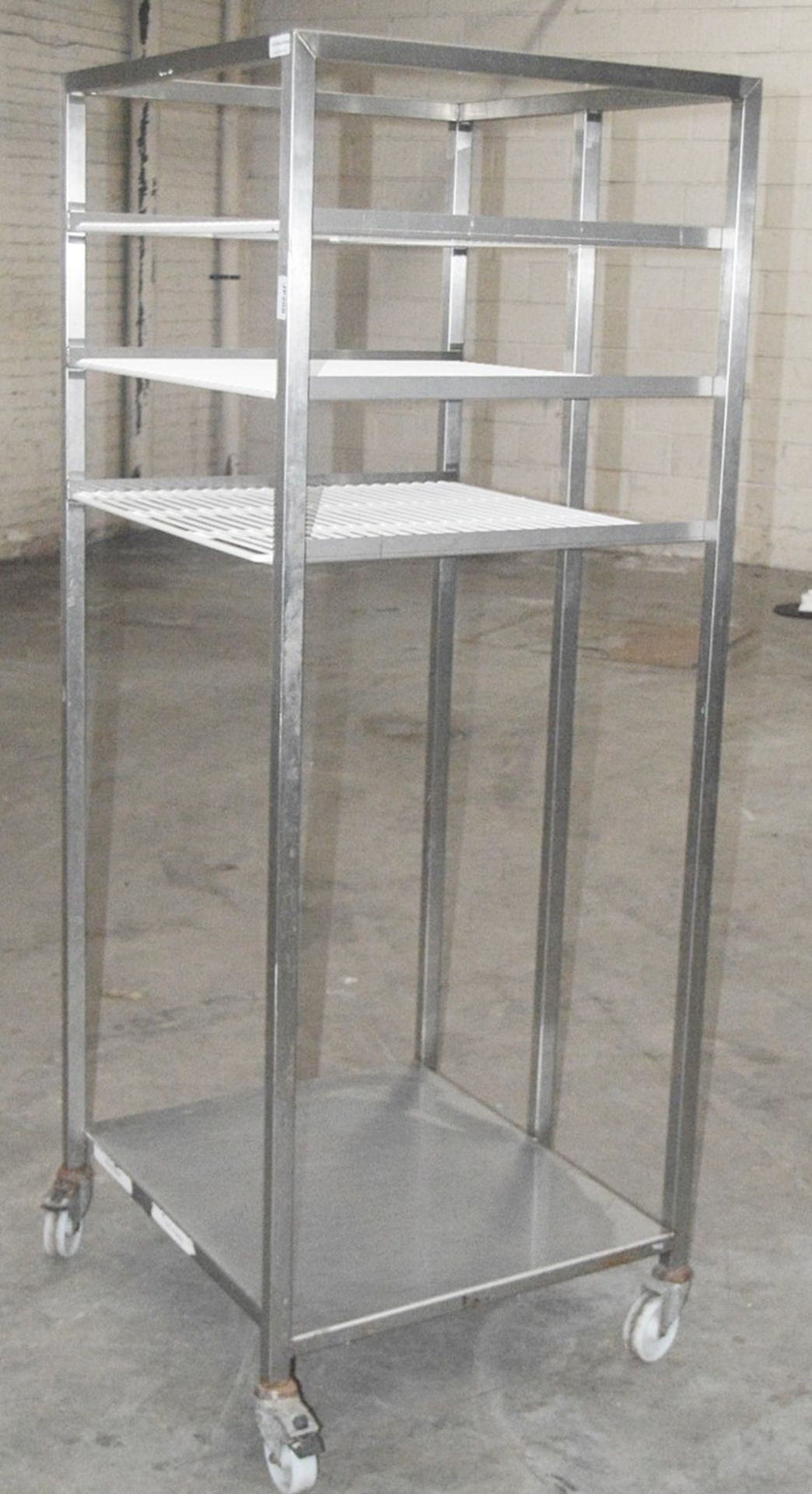 1 x Stainless Steel Commercial Kitchen 3-Tier Rack With Undershelf, On Castors - Dimensions: H185 - Image 2 of 3