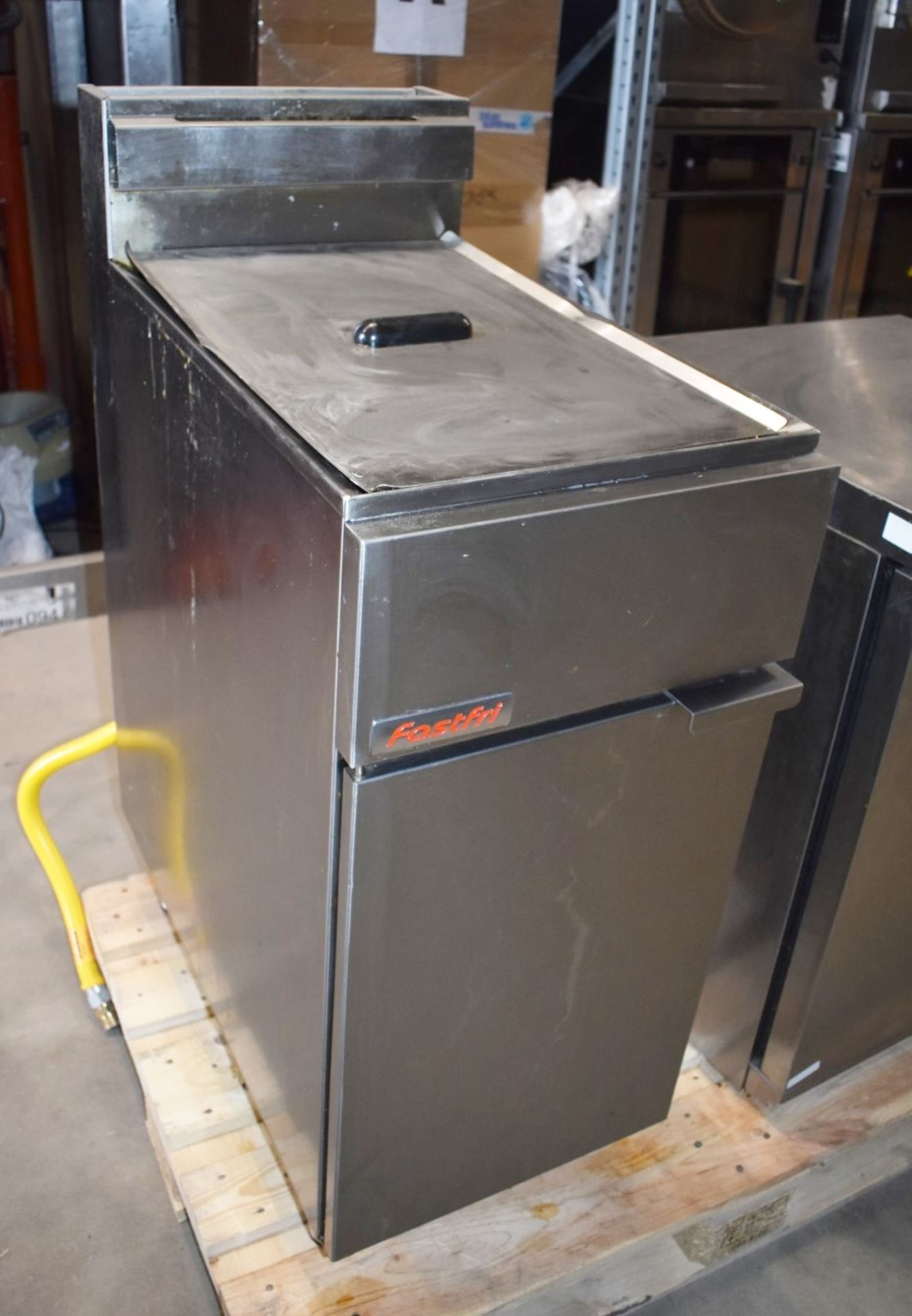 1 x Moffat Fast Fri FF18 Single Tank Commercial Gas Fryer With Stainless Steel Exterior - Image 6 of 13