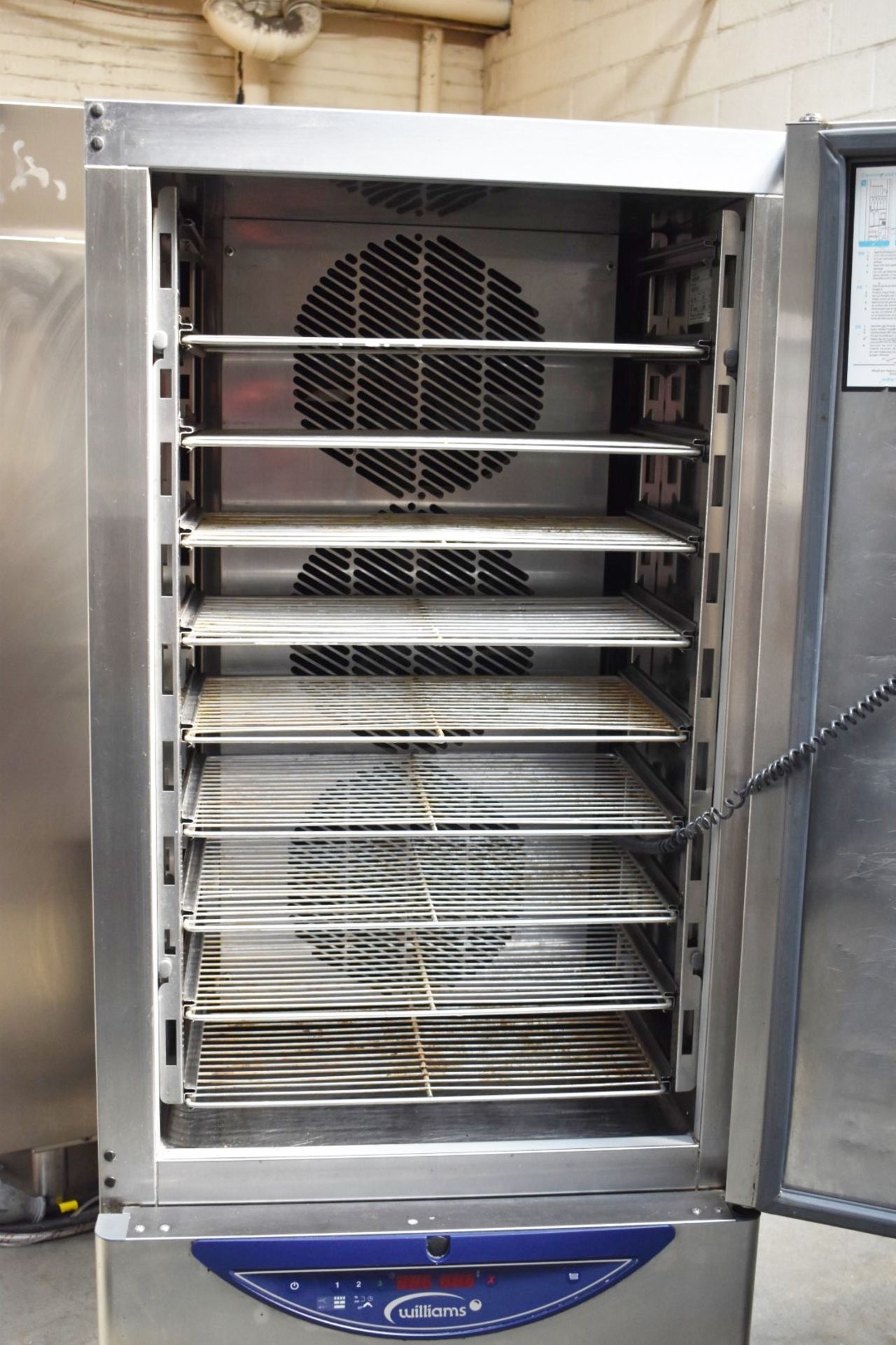 1 x Williams WBCF40 Reach In Blast Chiller Freezer With Stainless Steel Exterior and 40kg Capacity - Image 9 of 9