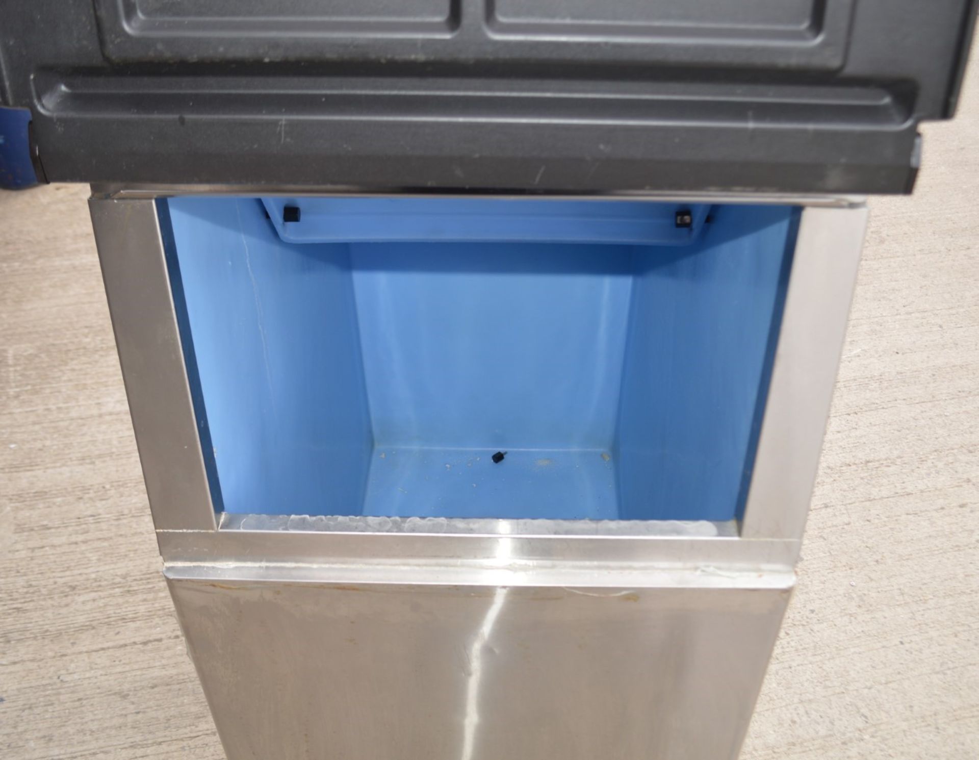 1 x Hoshizaki IM-240ANE Hydrocarbon Modular Ice Machine (210kg/24hr) With 140kg Capacity Storage Bin - Image 6 of 10