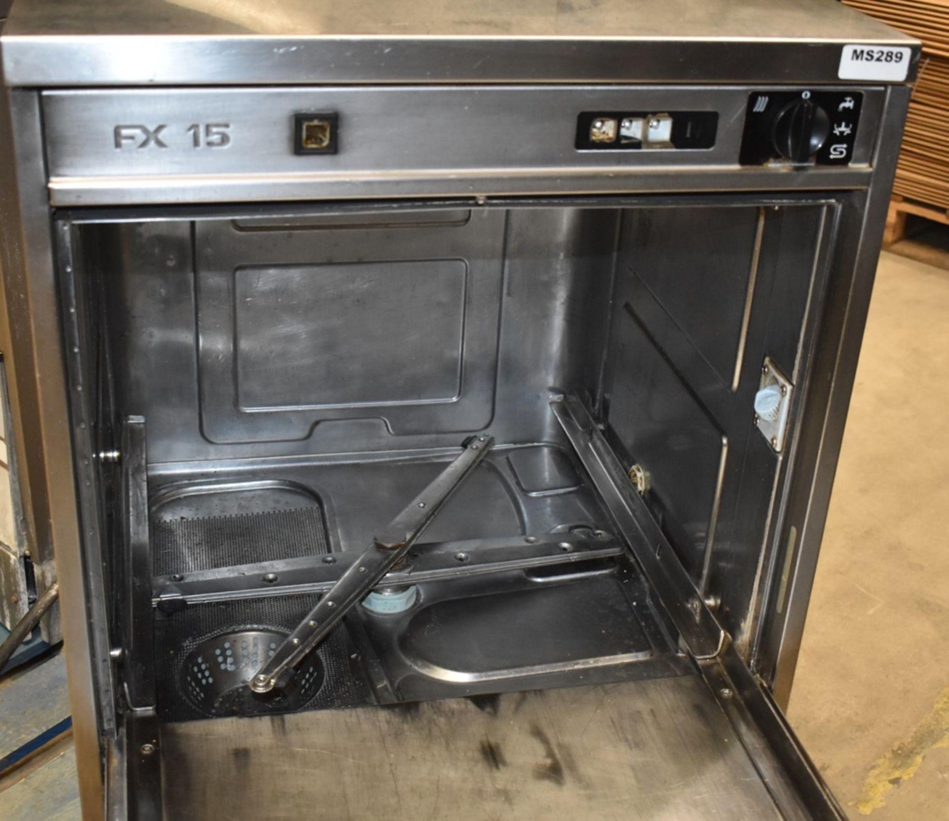 1 x Hobart FX15 Undercounter Commercial Dishwasher - Dimensions: H83 x W60 x D60 cms - Ref: MS289 - Image 4 of 5