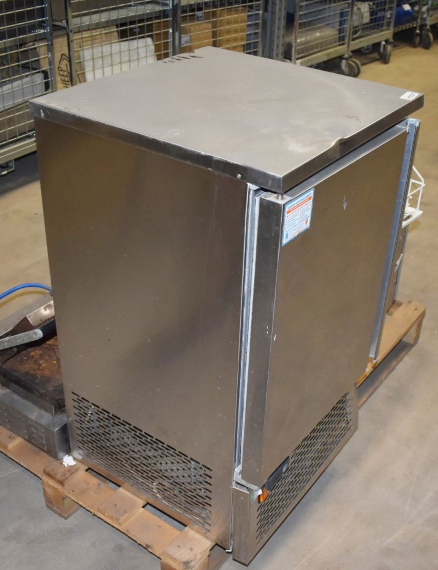 Assorted Collection of Commercial Catering Equipment - Includes Glass Chiller, Microwave and - Image 5 of 7