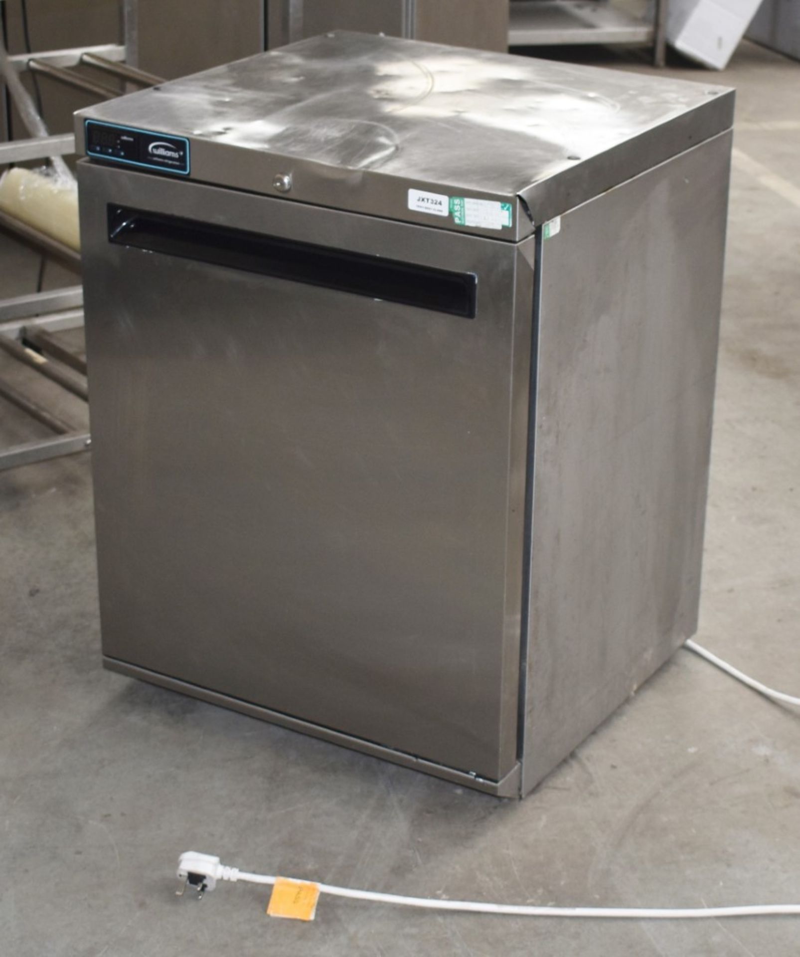 1 x Williams HA135SA Undercounter Refrigerator With Stainless Steel Exterior - Dimensions: H80 x W60 - Image 5 of 8