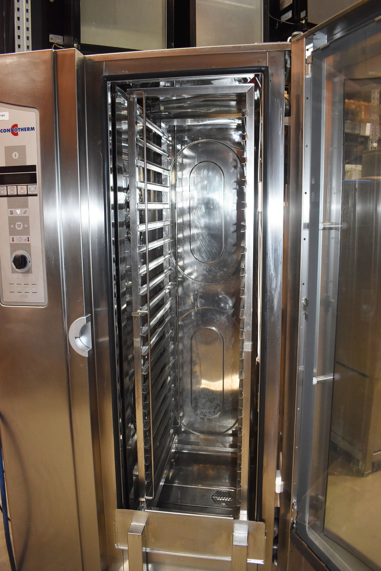 1 x Convotherm 20.10 10 Grid Roll In Gas Fired Combination Convection Oven - Dimensions: H196 x - Image 17 of 19