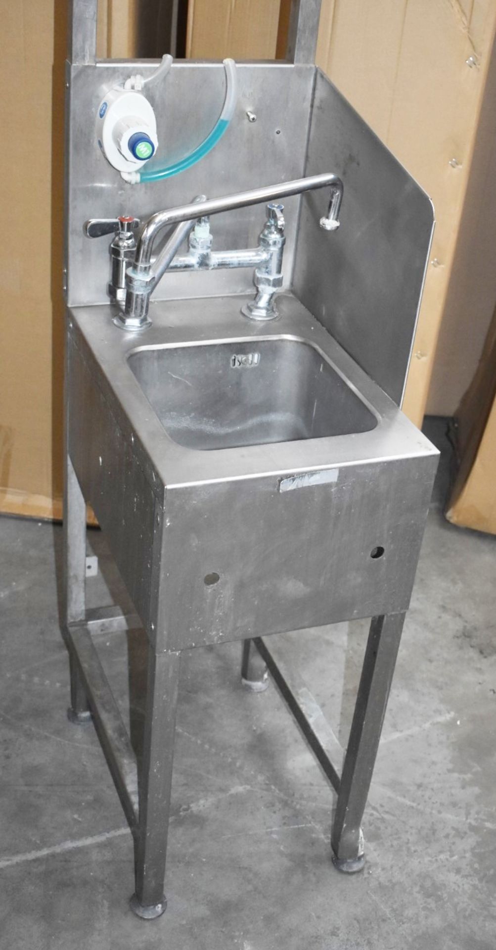 1 x Slim Janitorial Wash Station - Features Wash Bowl, Mop Hanger, Goggle Hook, Detergent Pump & Tap - Image 3 of 6