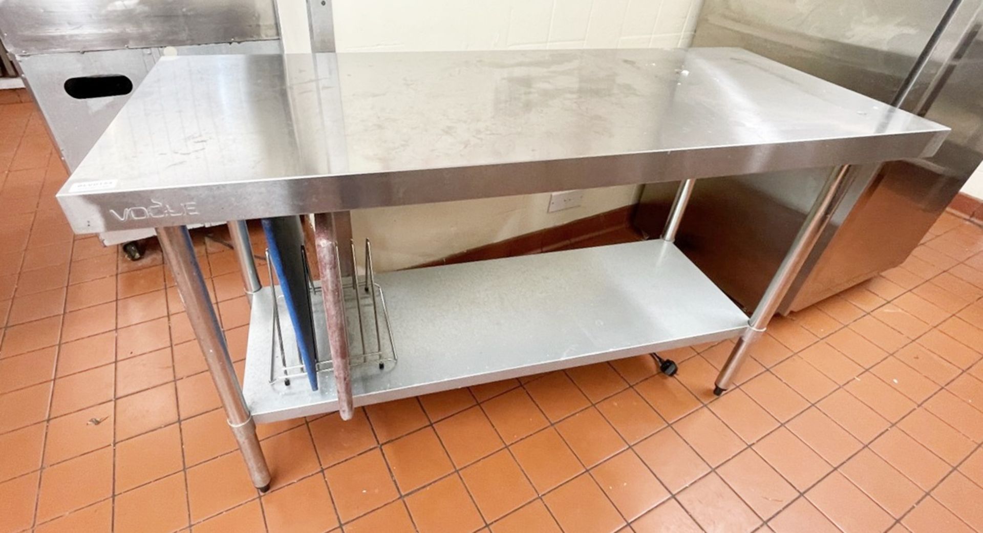 1 x Vogue Stainless Steel Prep Table With Undershelf - Dimensions: H90 x W150 x D60 cms - Ref: - Image 4 of 4