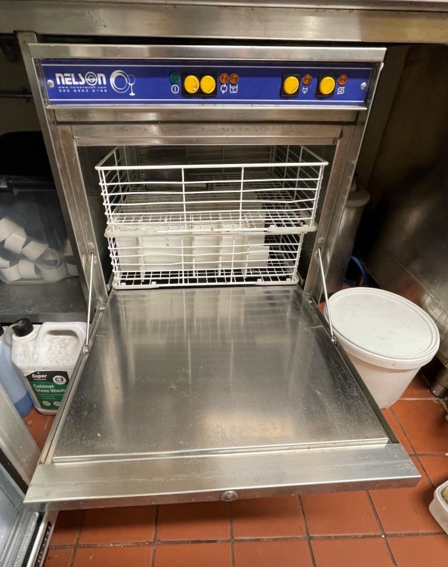 1 x Nelson Undercounter Glass Washer With Stainless Steel Exterior - Model SC45AWS-11 - 240v Power - - Image 2 of 4