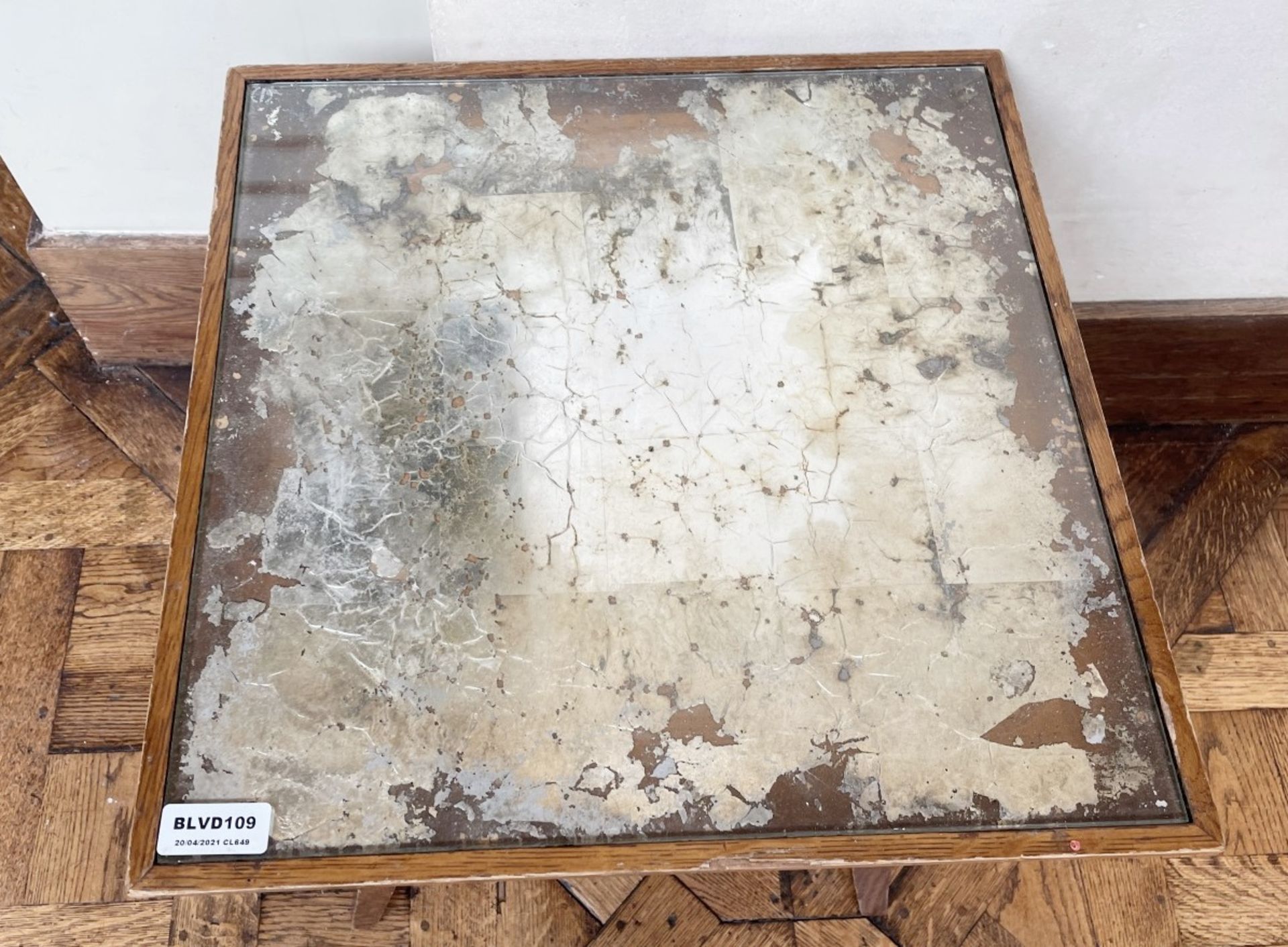 1 x Small Vintage Square Table With A Distressed Mirrored Top - Ref: BLVD109 - CL649 - Location: - Image 2 of 3