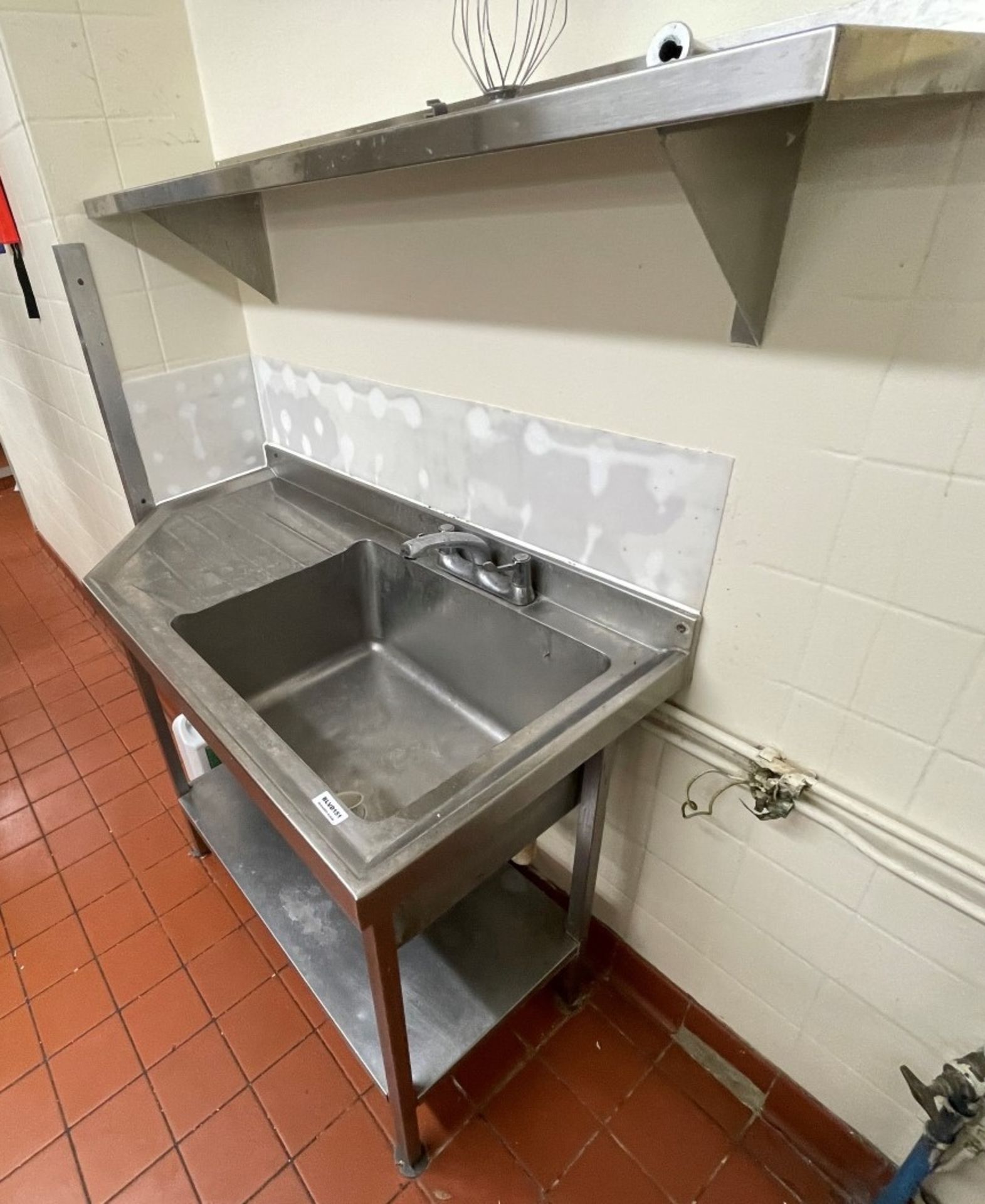 1 x Stainless Steel Commercial Sink Basin With Anti-Spill Surface, Large Sink Bowl, Mixer Taps, - Image 3 of 4