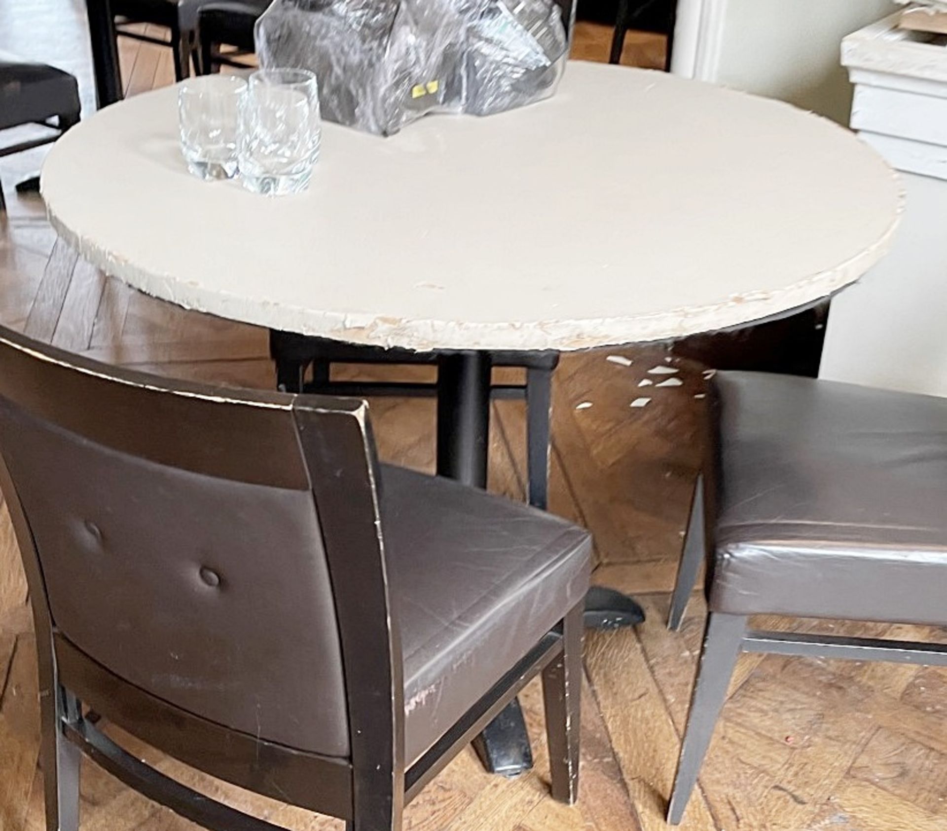 8 x Large Round Commercial Restaurant Tables Upholstered Leather - 2 x Sizes Supplied - Ref: BLVD107 - Image 8 of 13