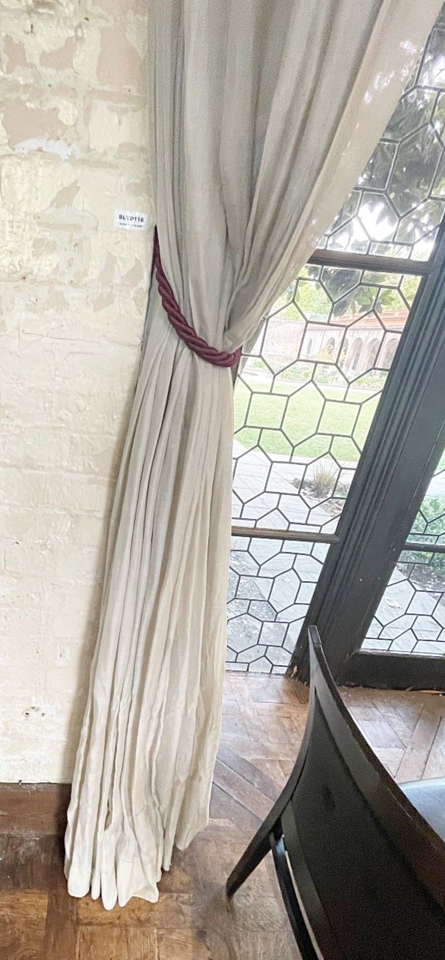 2 x Pairs Of Luxurious Silky Curtains With A Drop Of 18 To 20ft - Ref: BLVD116 - CL649 - Location: - Image 6 of 10