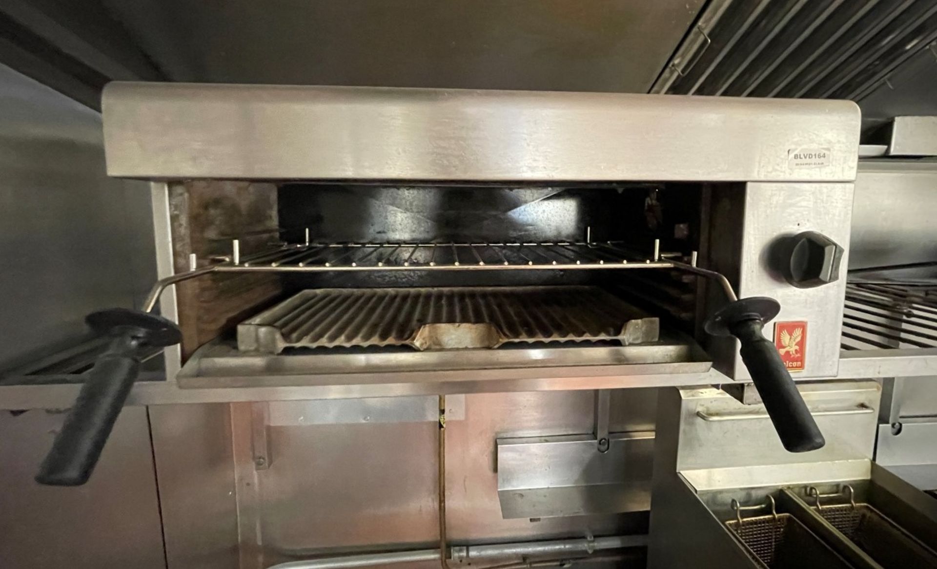 1 x Falcon Wall Mounted Gas Fired Salamander Grill - Ref: BLVD164 - CL649 - Location: London - Image 2 of 4