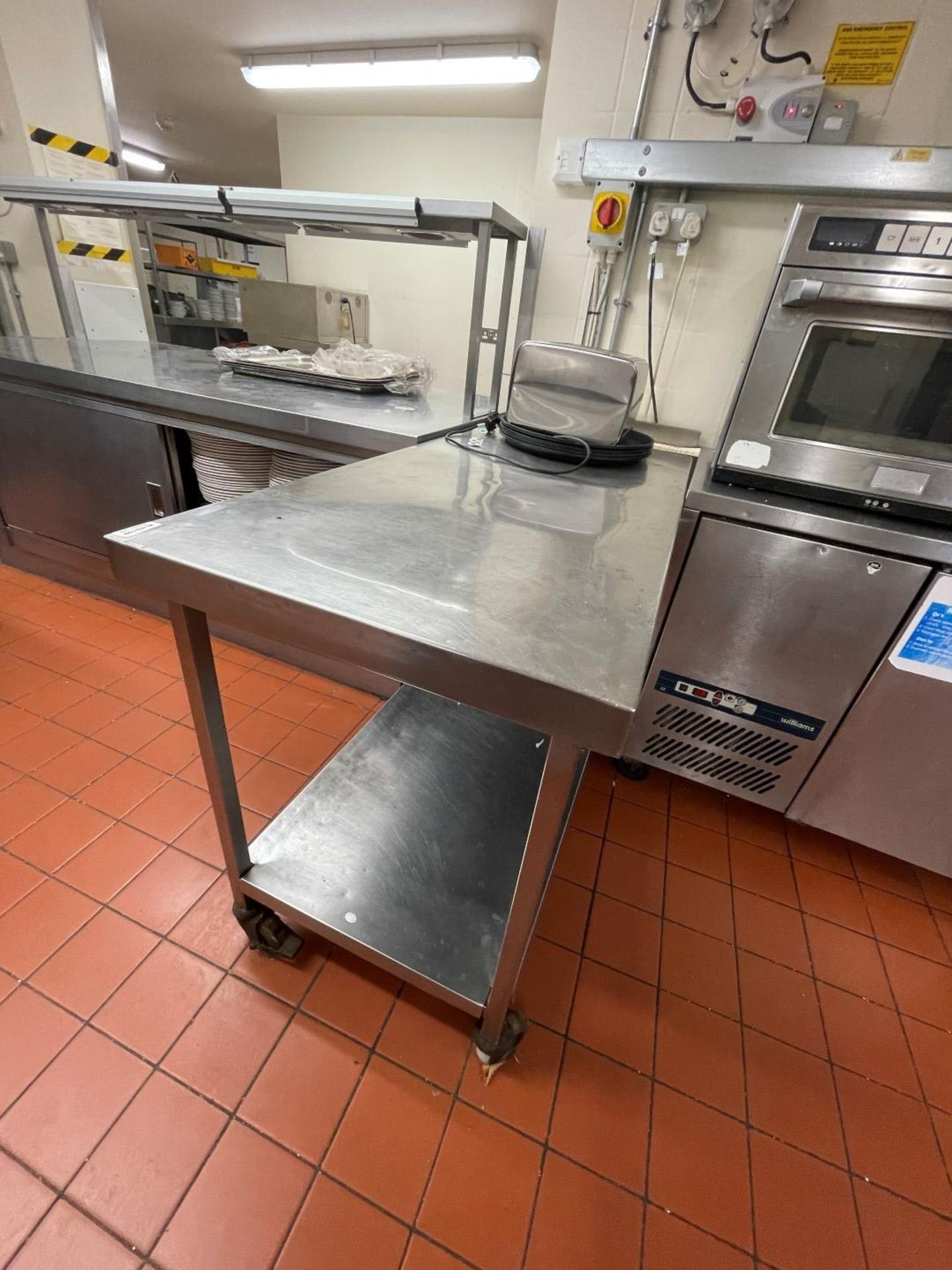 1 x Stainless Steel Prep Table With Undershelf - Dimension: H85 x W140 x D60 cms - Ref: BLVD159 - - Image 2 of 4