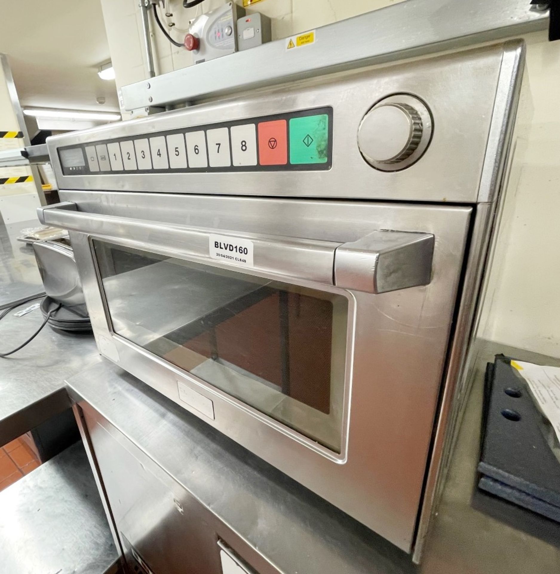 1 x Commercial Microwave Oven - Ref: BLVD160 - CL649 - Location: London W8This item is to be removed