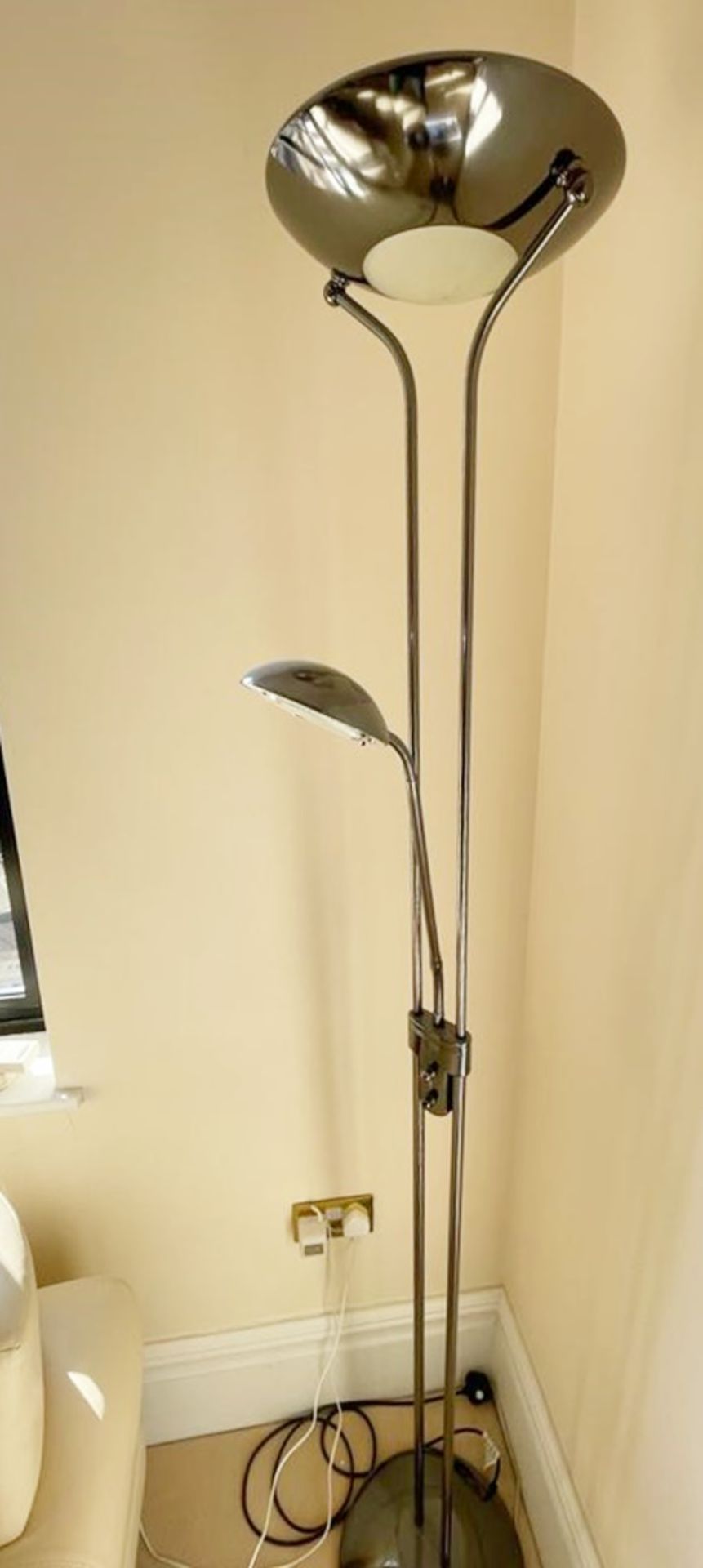 1 x Chrome Floor Lamp With Uplight and Reading Light - Approx Height 6ft - NO VAT ON THE HAMMER - - Image 2 of 3