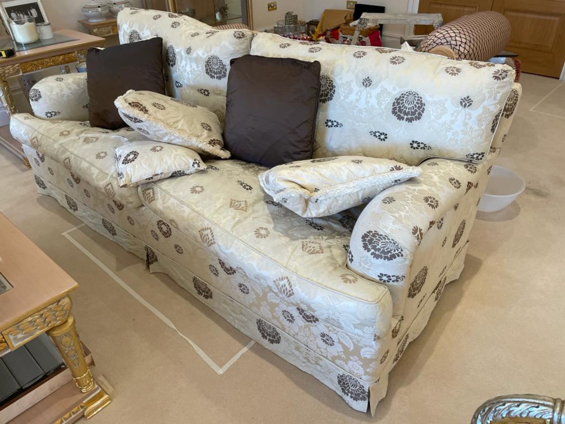 1 x Voluptuous Two Seater Sofa With Removable Bespoke Fabric Covers and Scatter Cushions - NO VAT ON - Image 11 of 15