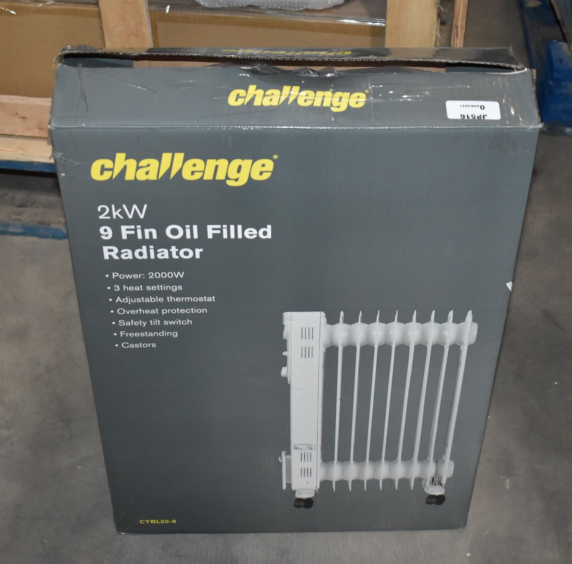 1 x Challenge 2kW 9 Fin Oil Filled Radiator With Three Heat Settings - Ref JP516 WH2 - NO VAT ON THE