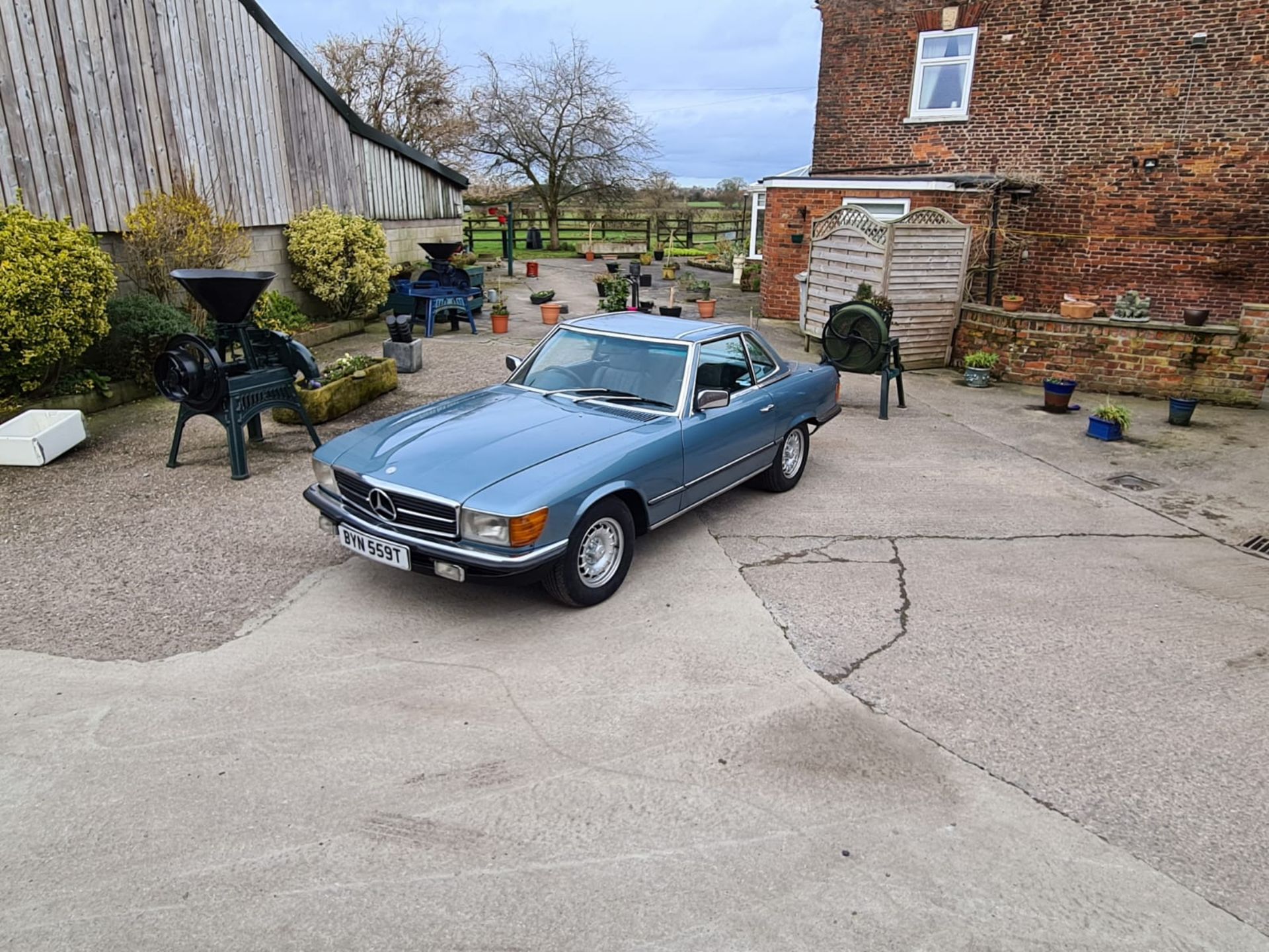 Stunning 1979 Mercedes Benz SL350 V8 With Factory Hardtop - Restored in 2018 - Image 6 of 22