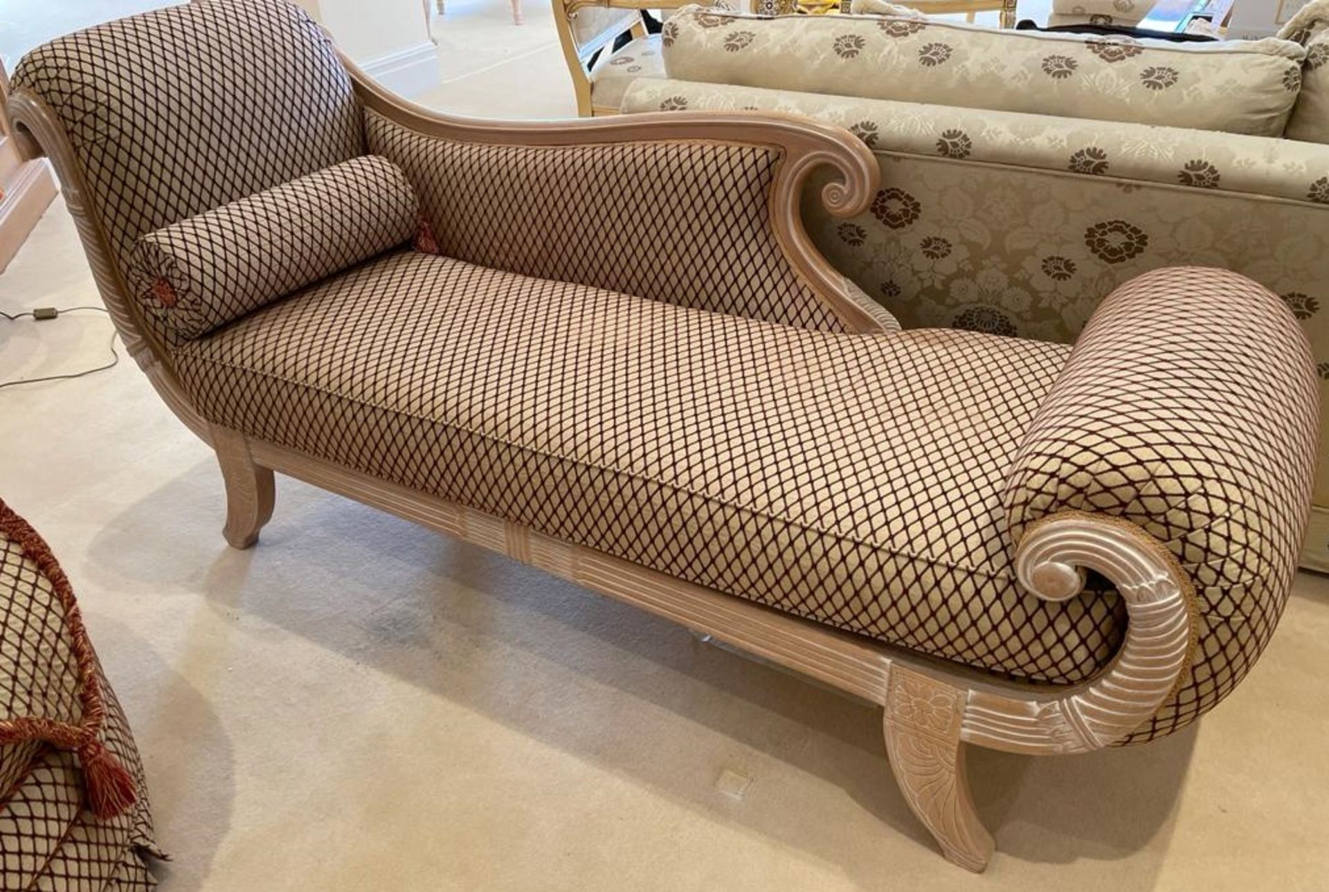 1 x Elegant Chaise Longue Sofa With Carved Wooden Frame, Scroll End and Diamond  Pattern Fabric - NO - Image 9 of 16