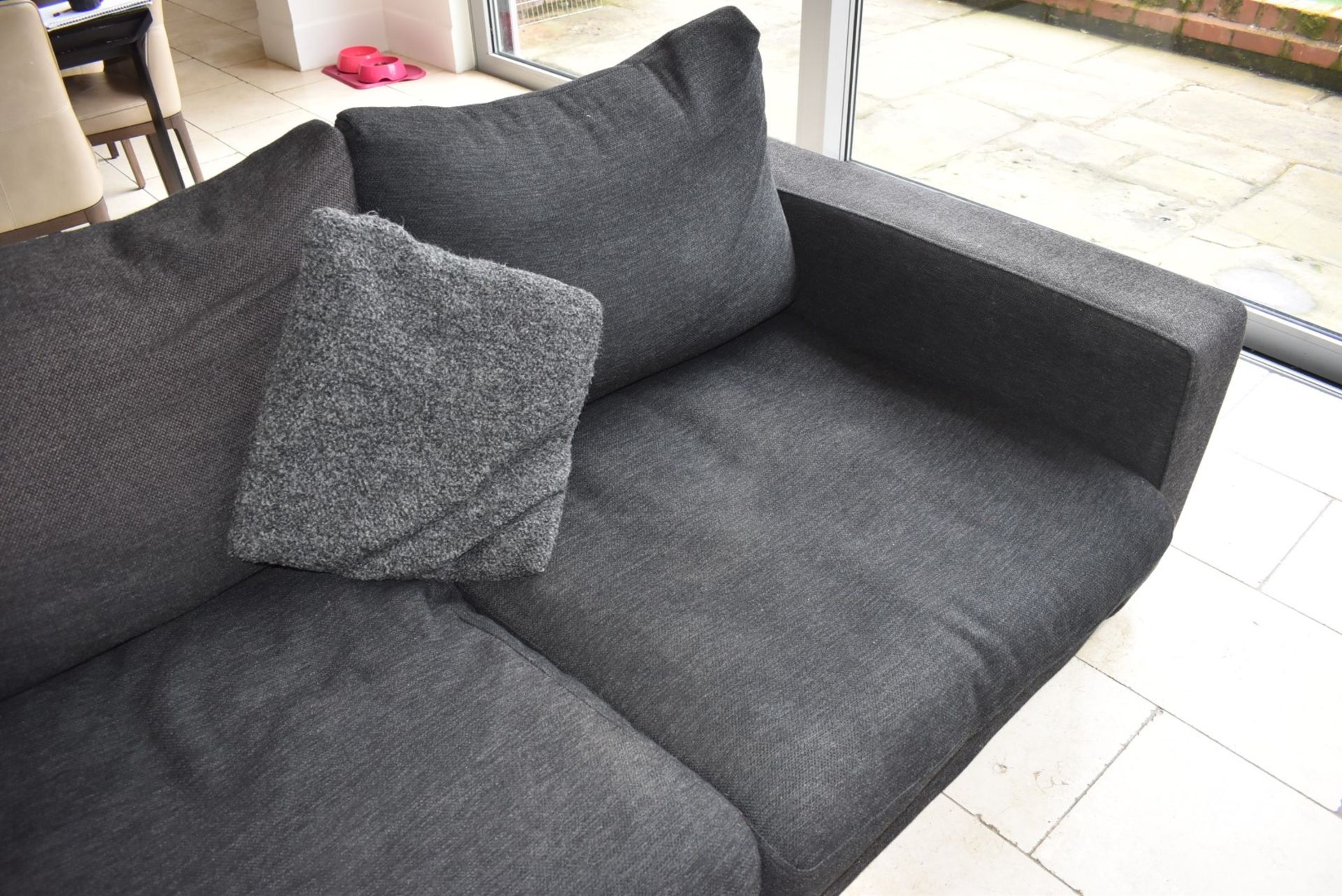 1 x Large Corner Sofa Upholstered in Dark Grey Grey Fabric - Inc Footstool - NO VAT ON THE HAMMER! - Image 12 of 15