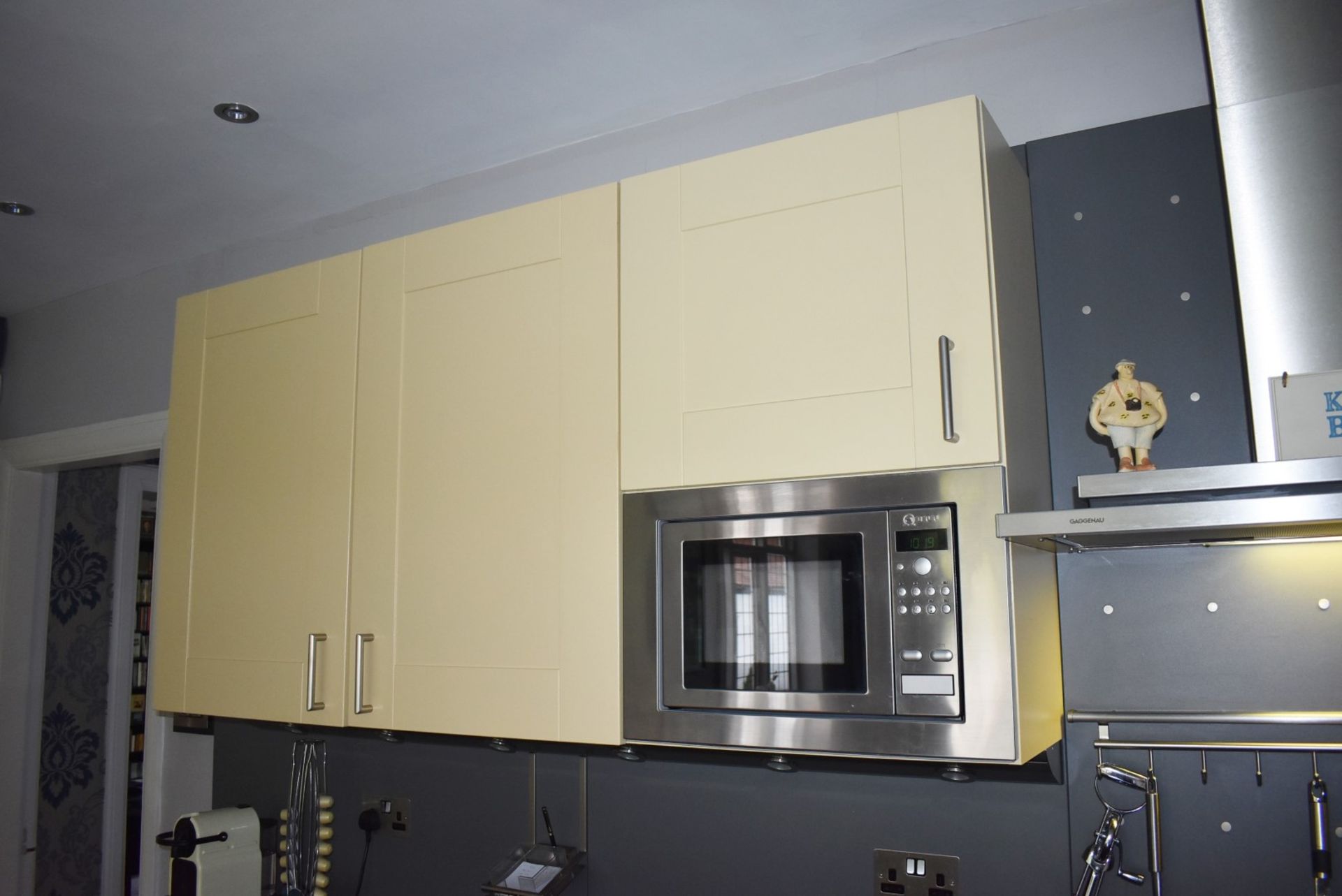 1 x SieMatic Contemporary Fitted Kitchen With Appliances! - Image 58 of 96