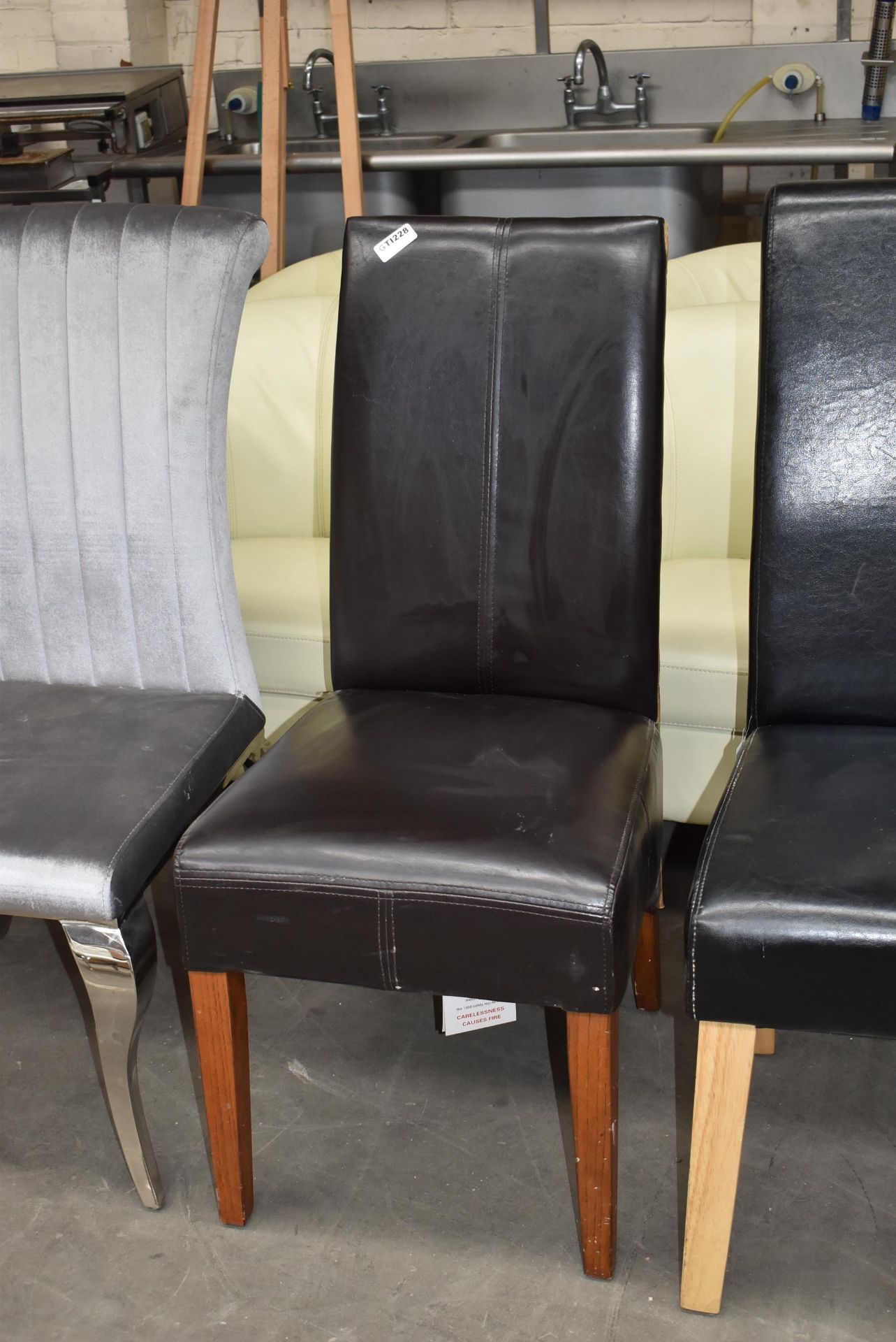 Job Lot Four Various Dining Chairs - CL011 - Ref GTI228 WH4 - Location: Altrincham WA14 - Image 3 of 4