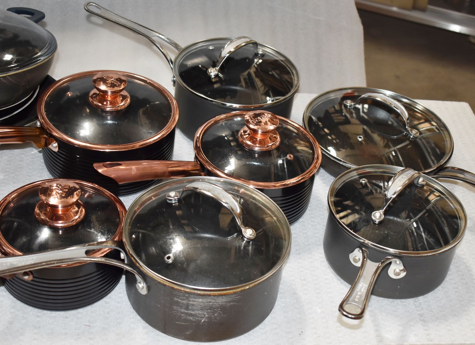 12 x Various Cooking Pans - Brands Include Jamie Oliver and Tower - Ref JP520 WH2 - NO VAT ON THE - Image 4 of 13