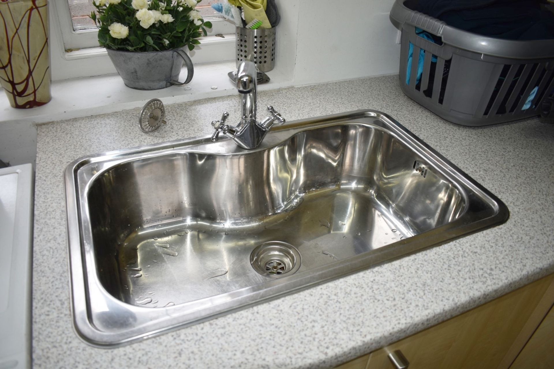 1 x Kitchen Utility Room - Features Birch Cabinet Doors, Sink Basin With Mixer Tap, Larder Unit - Image 10 of 13