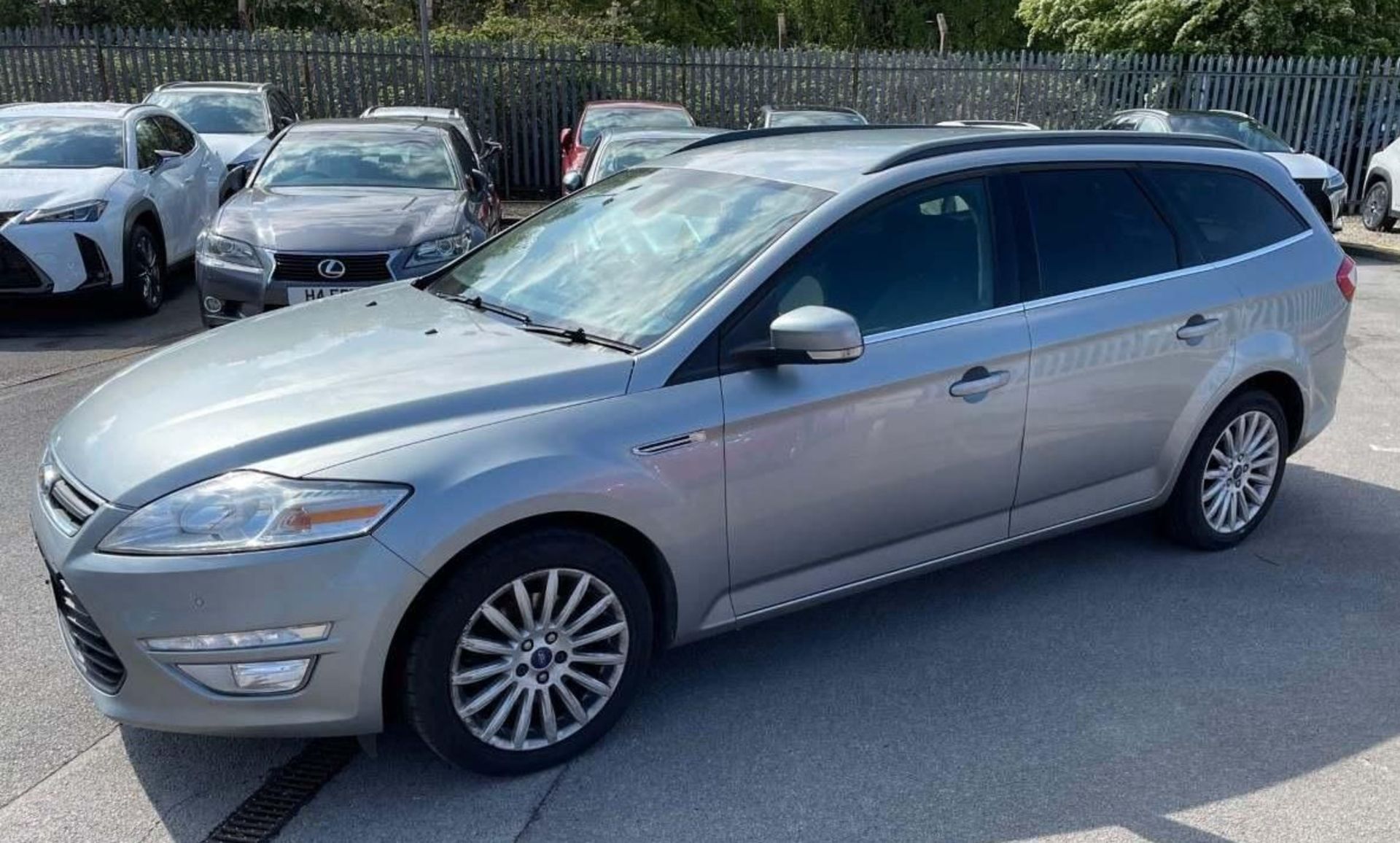 2012 Ford Mondeo Zetec Business Edn Tdci 5dr Saloon - CL505 - NO VAT ON THE HAMMER - Location: Corby - Image 6 of 11