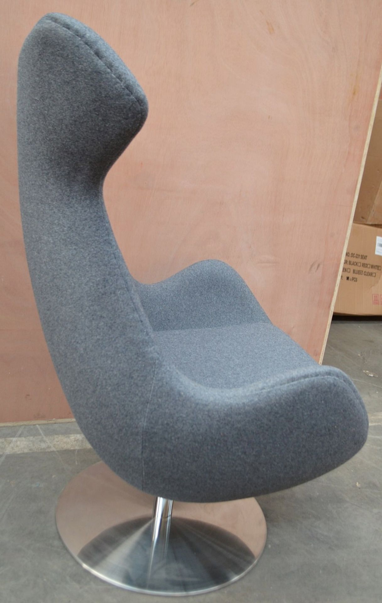 1 x Arne Jacobsen-Inspired Egg Lounge Chair - Upholstered In Grey Cashmere With Steel Base - Image 12 of 13