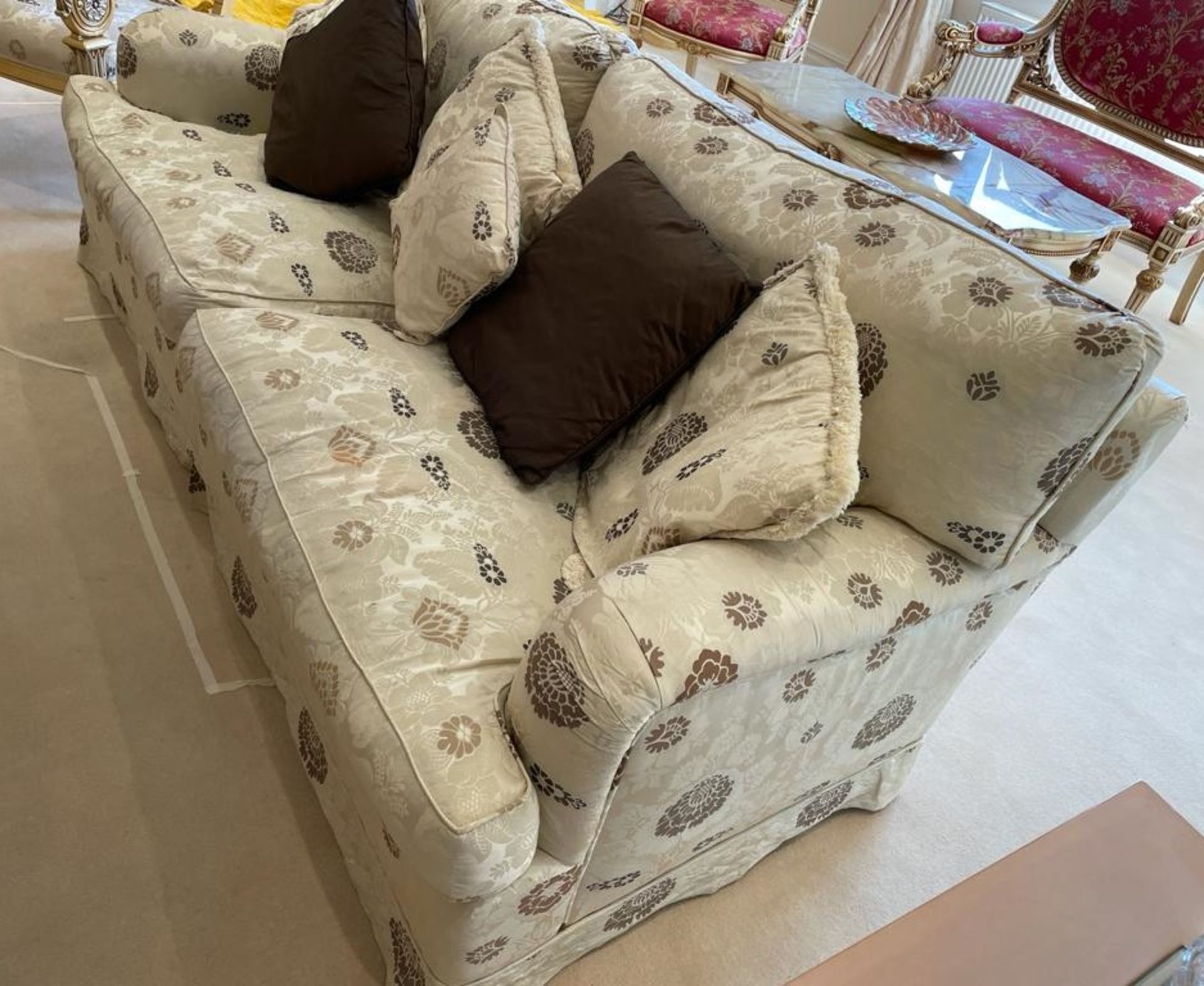 1 x Voluptuous Two Seater Sofa With Removable Bespoke Fabric Covers and Scatter Cushions - NO VAT ON - Image 9 of 15