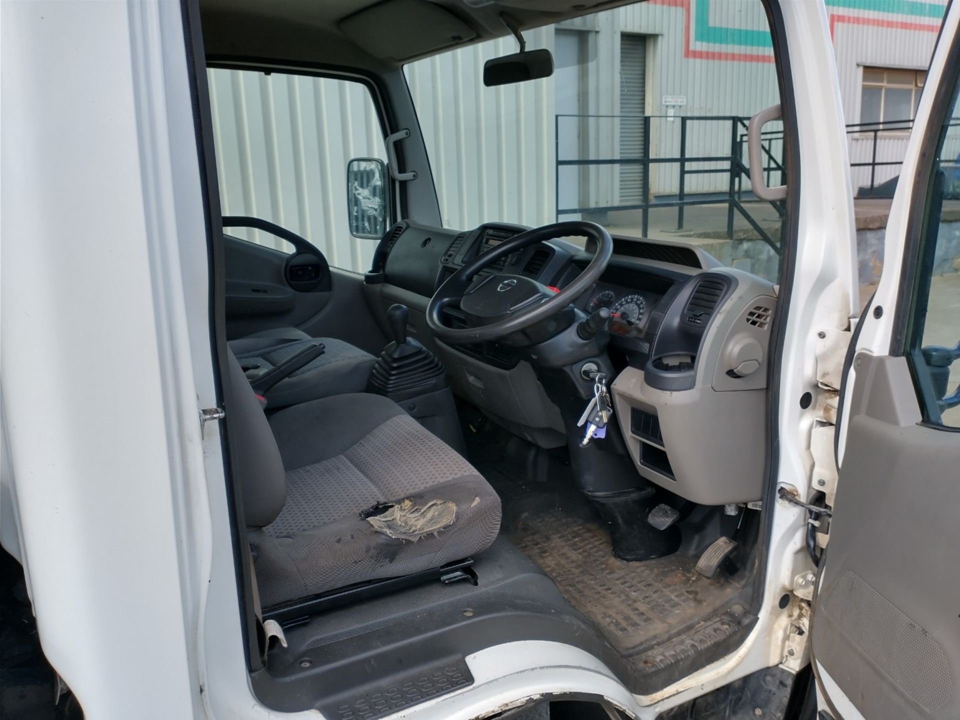 2013 Nissan Cabster 2.5 DCI 35.14 Dropside Truck - CL505 - Location: Corby, - Image 9 of 13