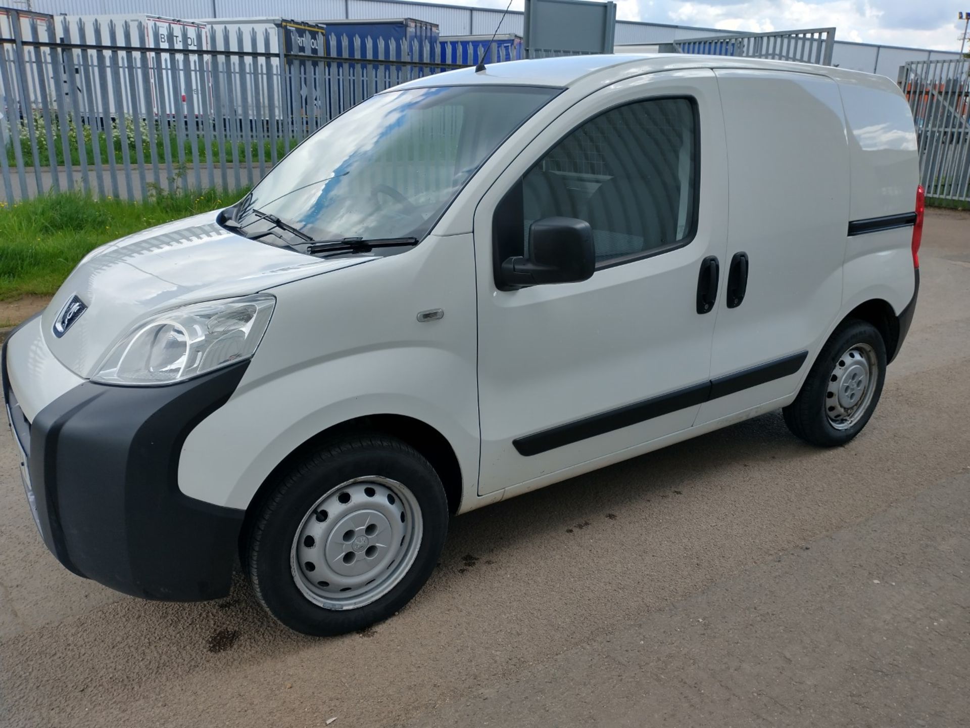 2016 Peugeot Bipper S Hdi Panel van - CL505 - Location: Corby - Image 8 of 15