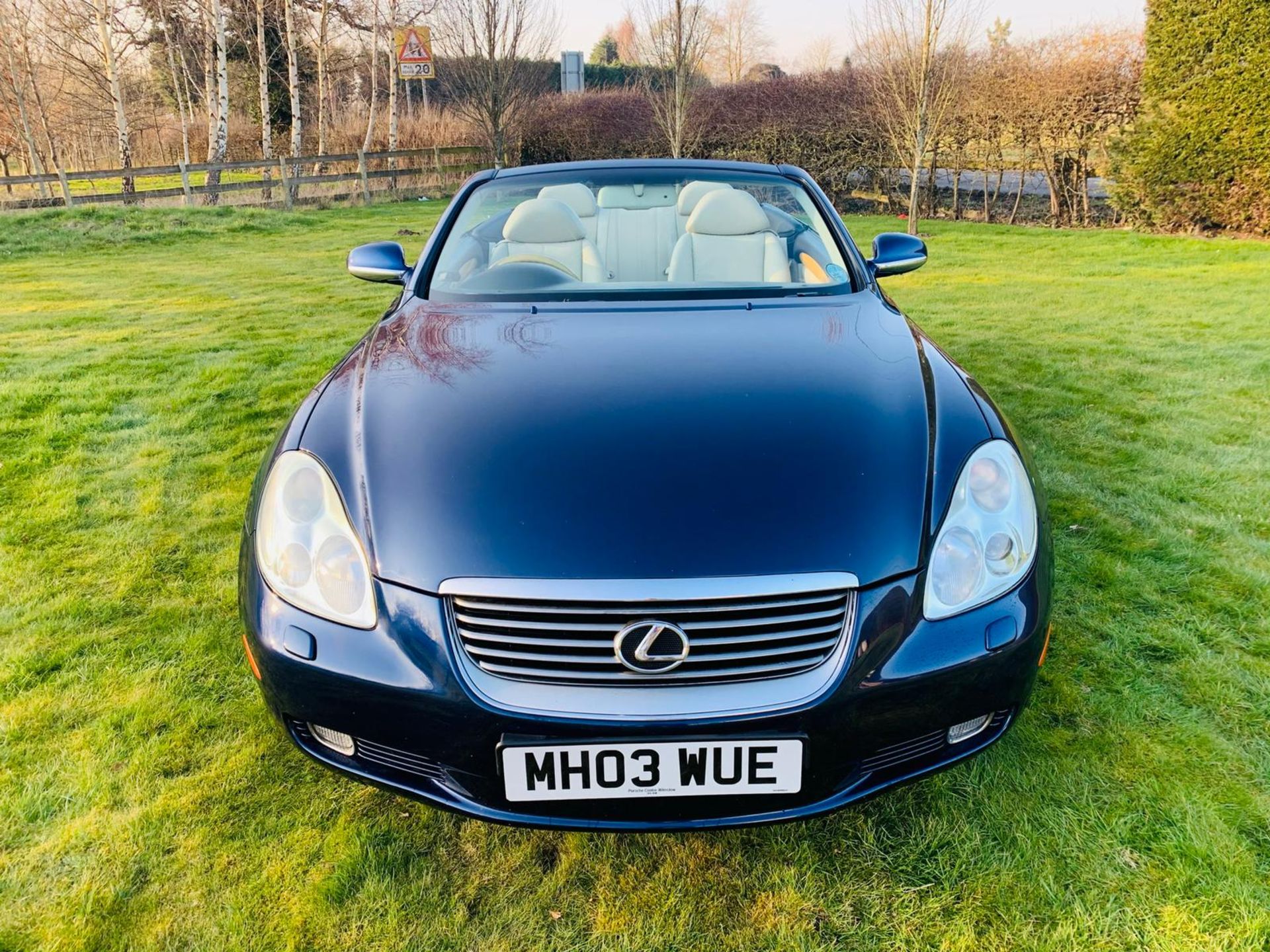 2003 Lexus SC430 Auto 4.3 - CL999 - NO VAT ON THE HAMMER - Location: Altrincham WA14 Description: - Image 3 of 25