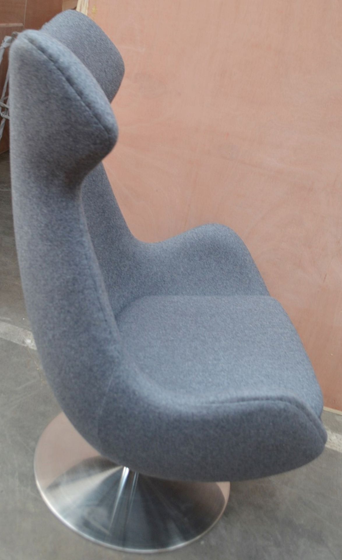 1 x Arne Jacobsen-Inspired Egg Lounge Chair - Upholstered In Grey Cashmere With Steel Base - Image 6 of 13