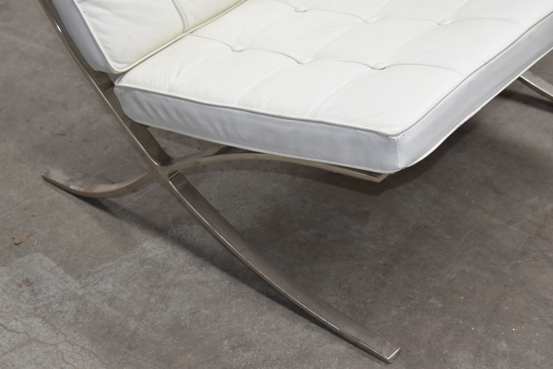 1 x Contemporary Lounge Chair With Strap Supports, Chrome Base and White Leather Studded Seat and - Image 7 of 9